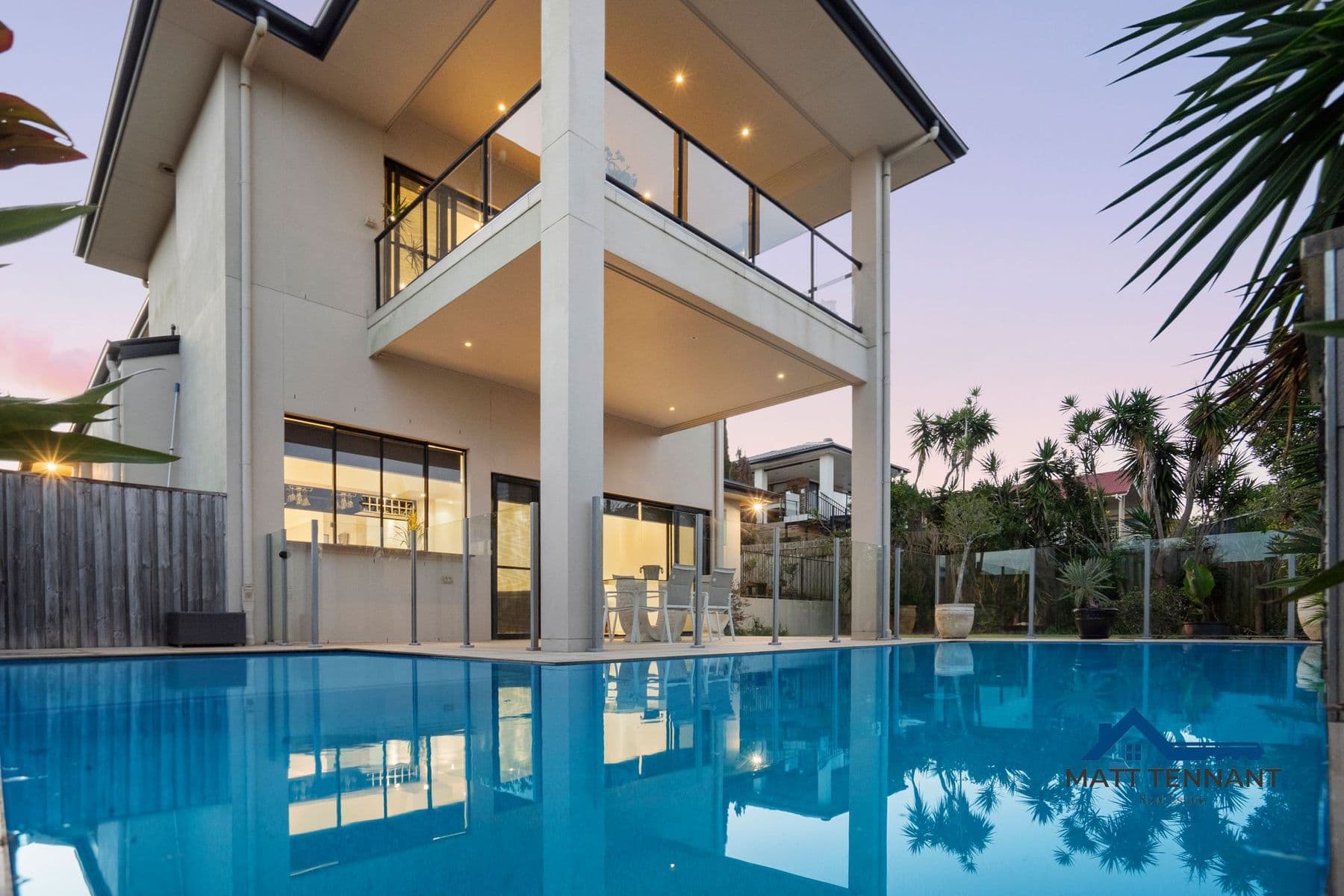 2 Bribie Close, Redland Bay — photo 3 of 5