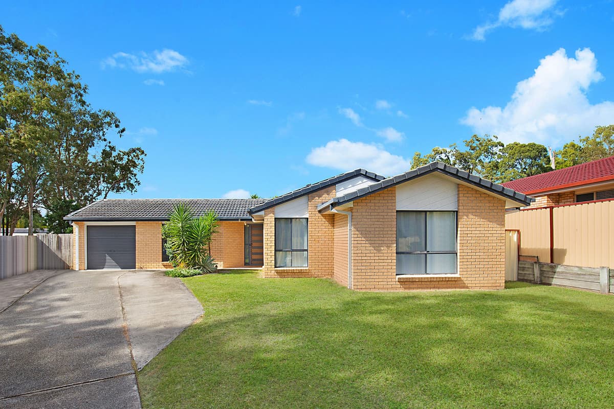 14 Gatland Court, Boronia Heights — photo 1 of 5