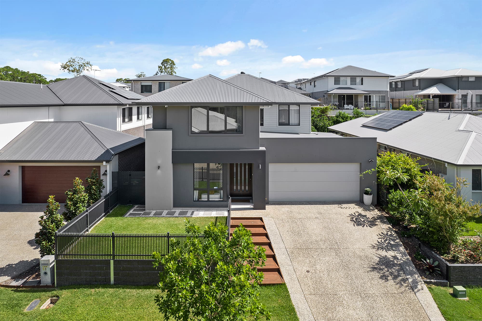 55 Desertrose Crescent, Bridgeman Downs — photo 1 of 5