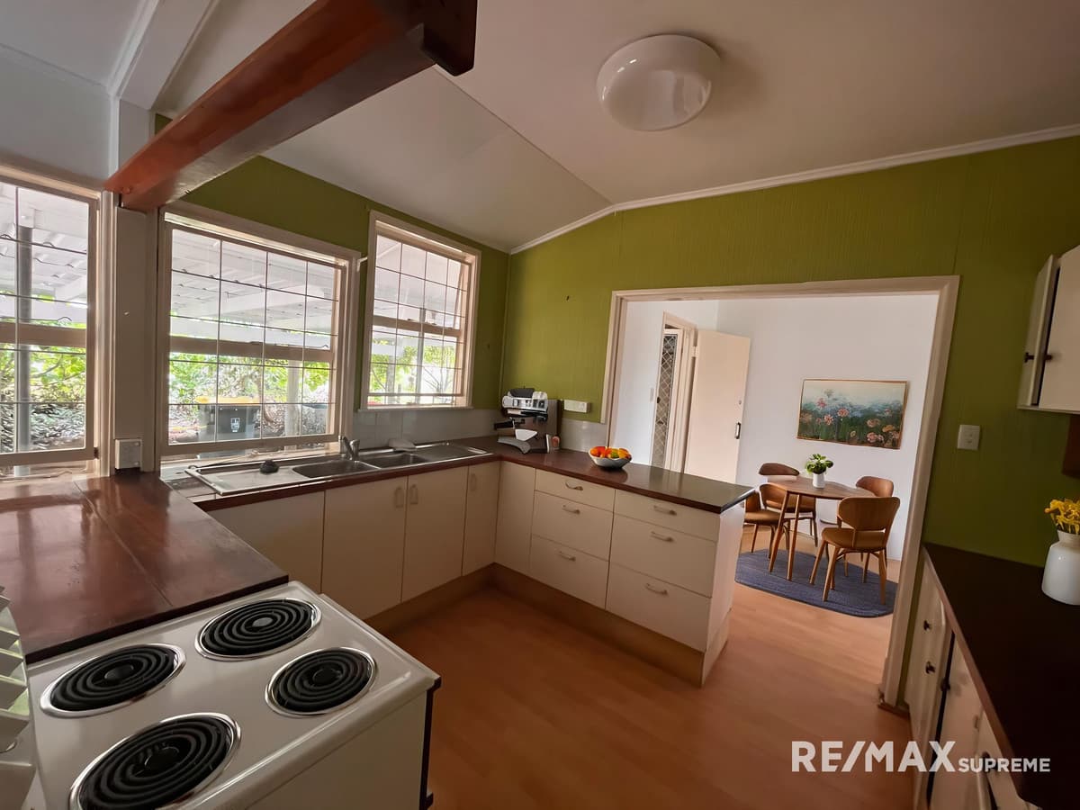 1 Ardoyne Road, Corinda — photo 4 of 5