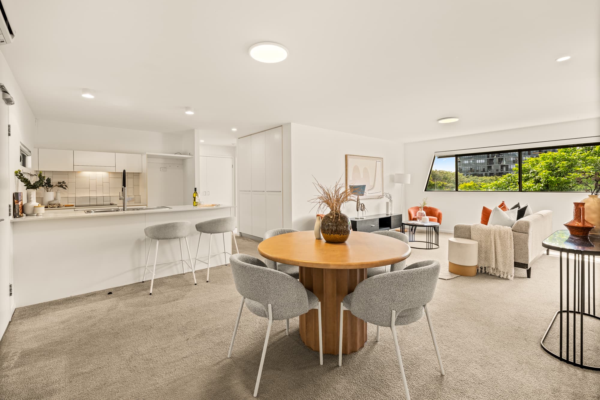 137/8 Musgrave Street, West End — photo 1 of 5