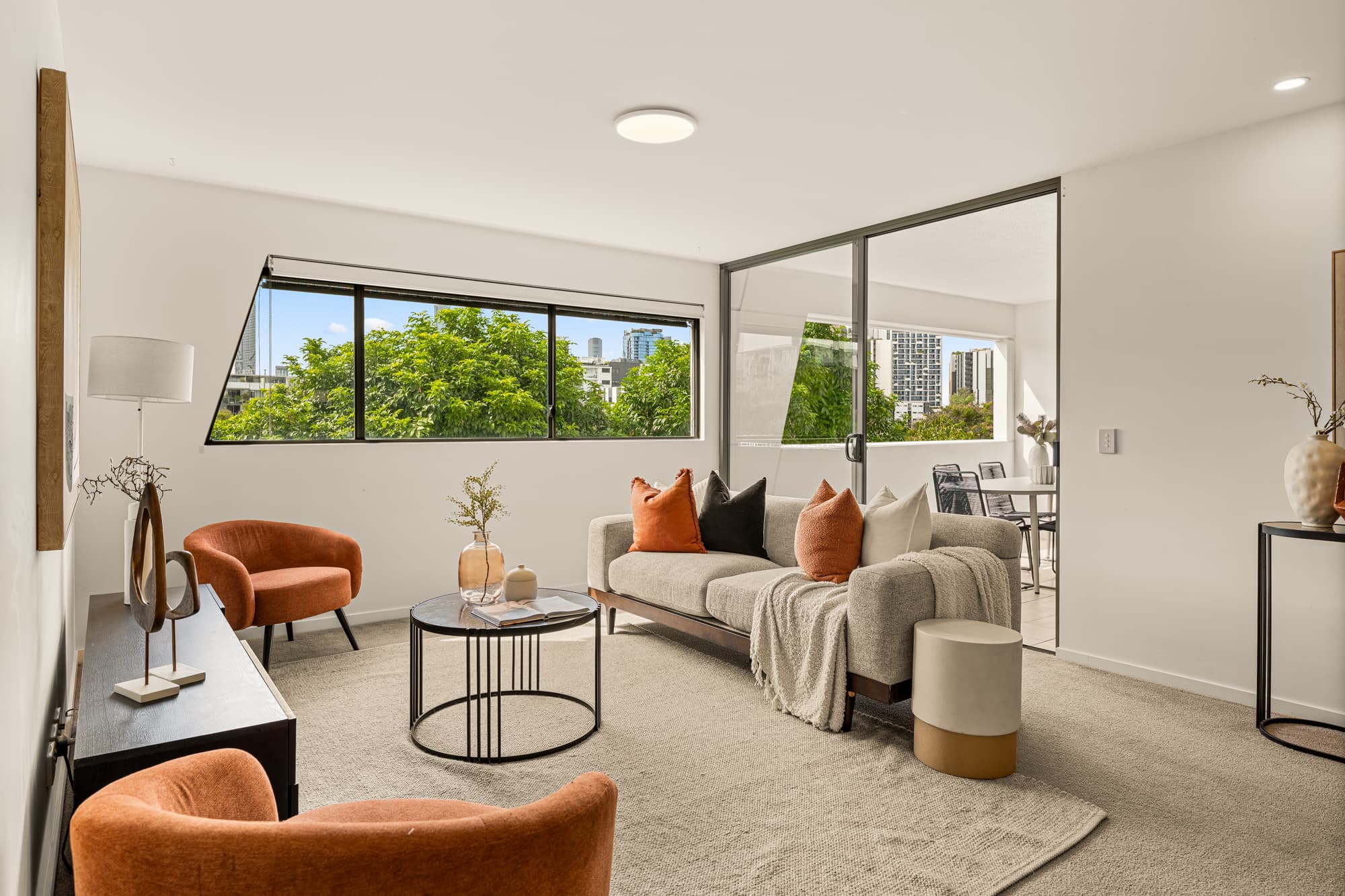 137/8 Musgrave Street, West End — photo 3 of 5