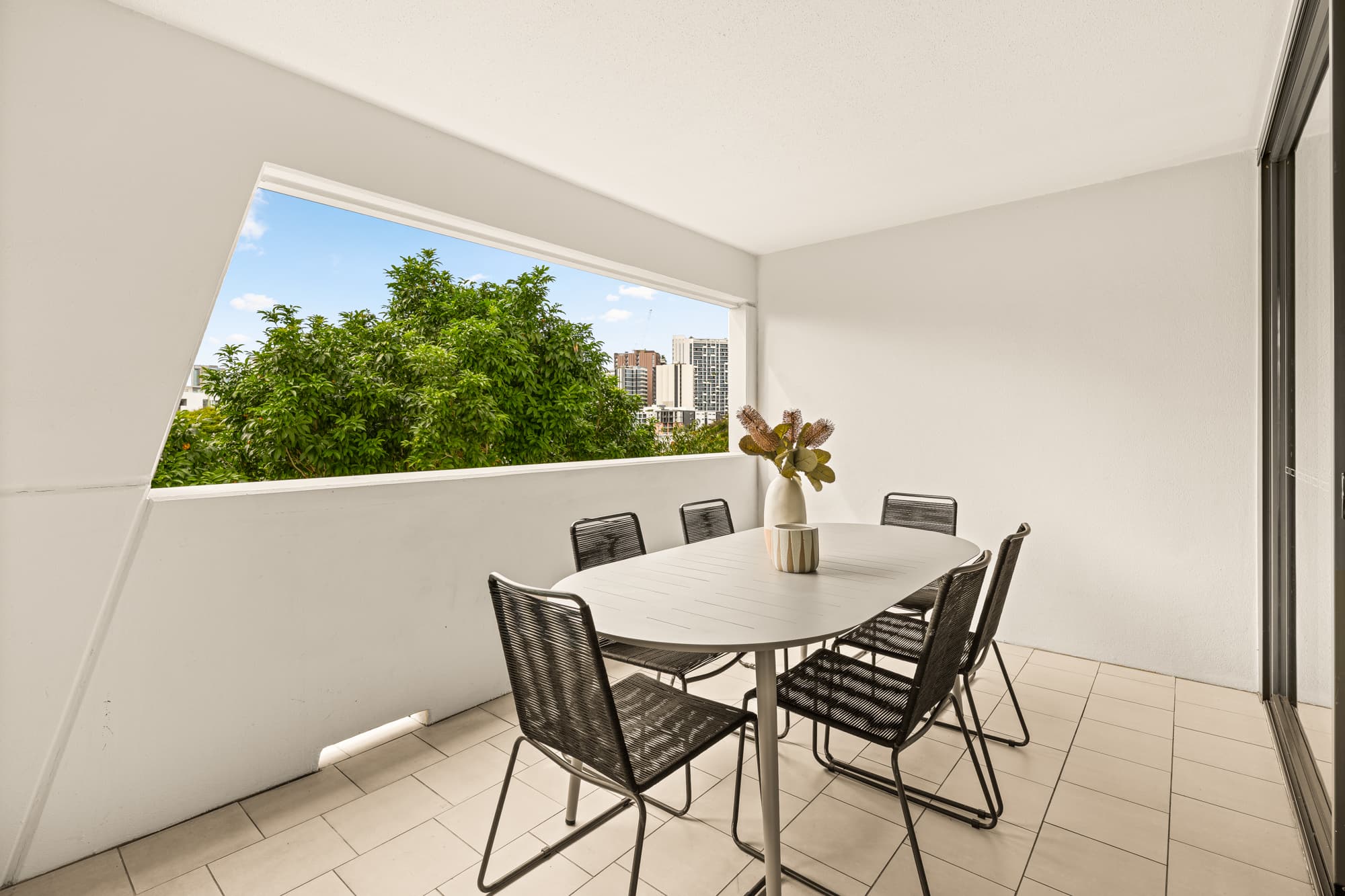 137/8 Musgrave Street, West End — photo 4 of 5