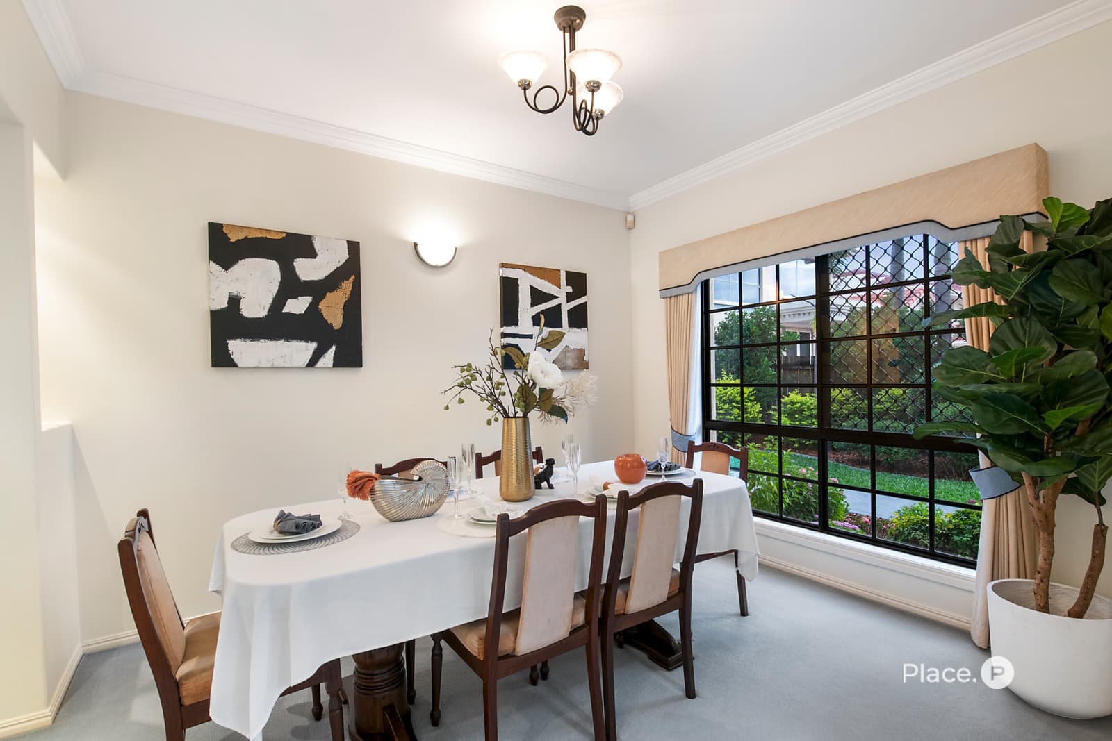21 Meadow Place, Sunnybank Hills — photo 4 of 5