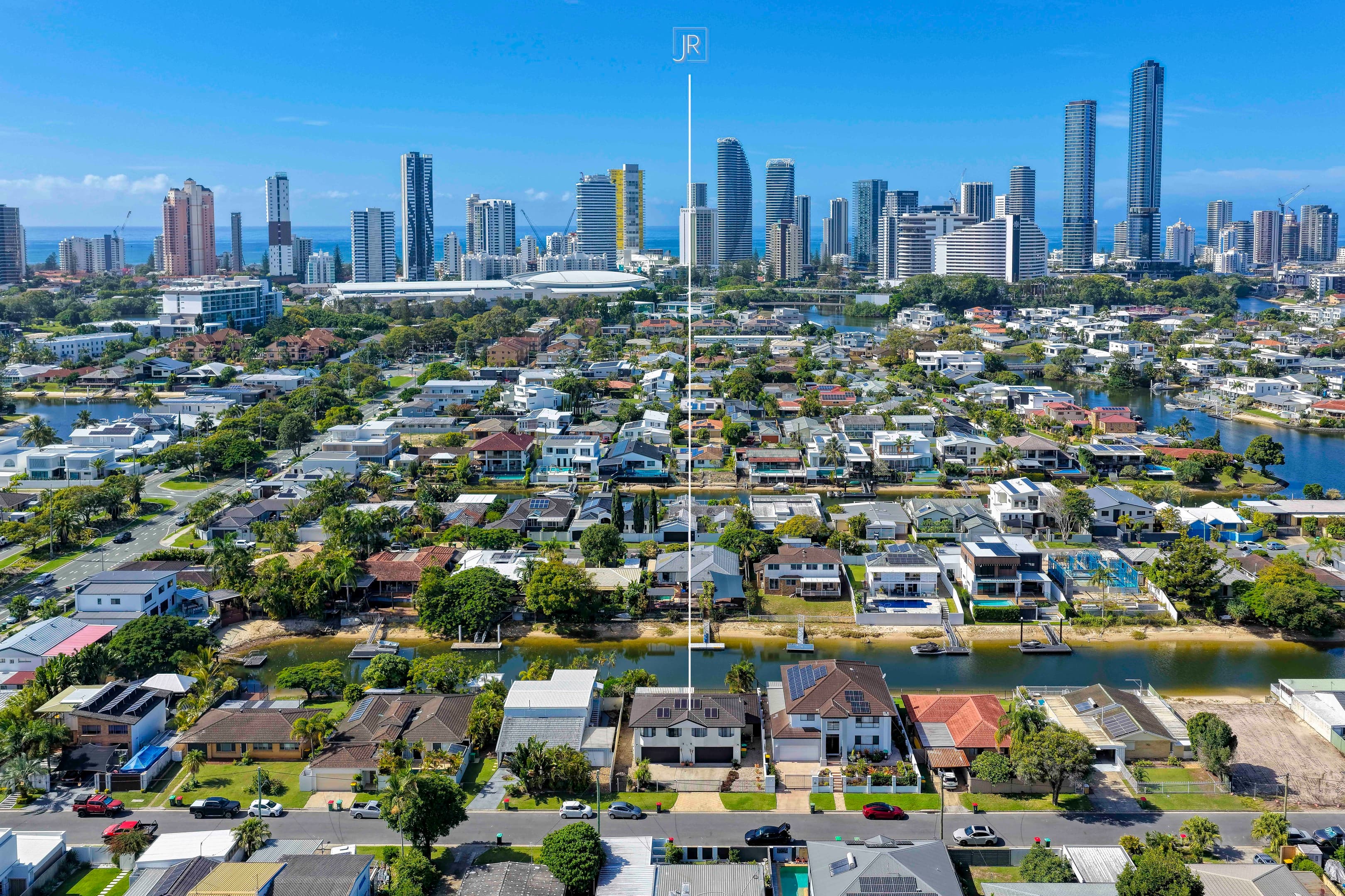 10 Summerland Key, Broadbeach Waters — photo 1 of 5