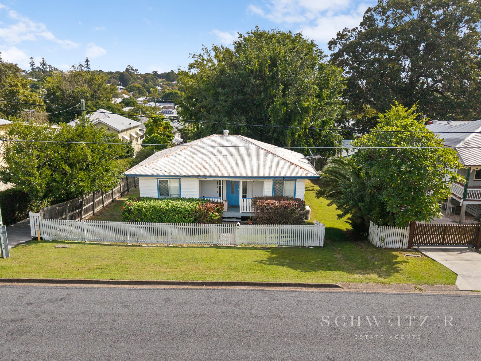 7 Queen Street, Newtown — photo 1 of 5