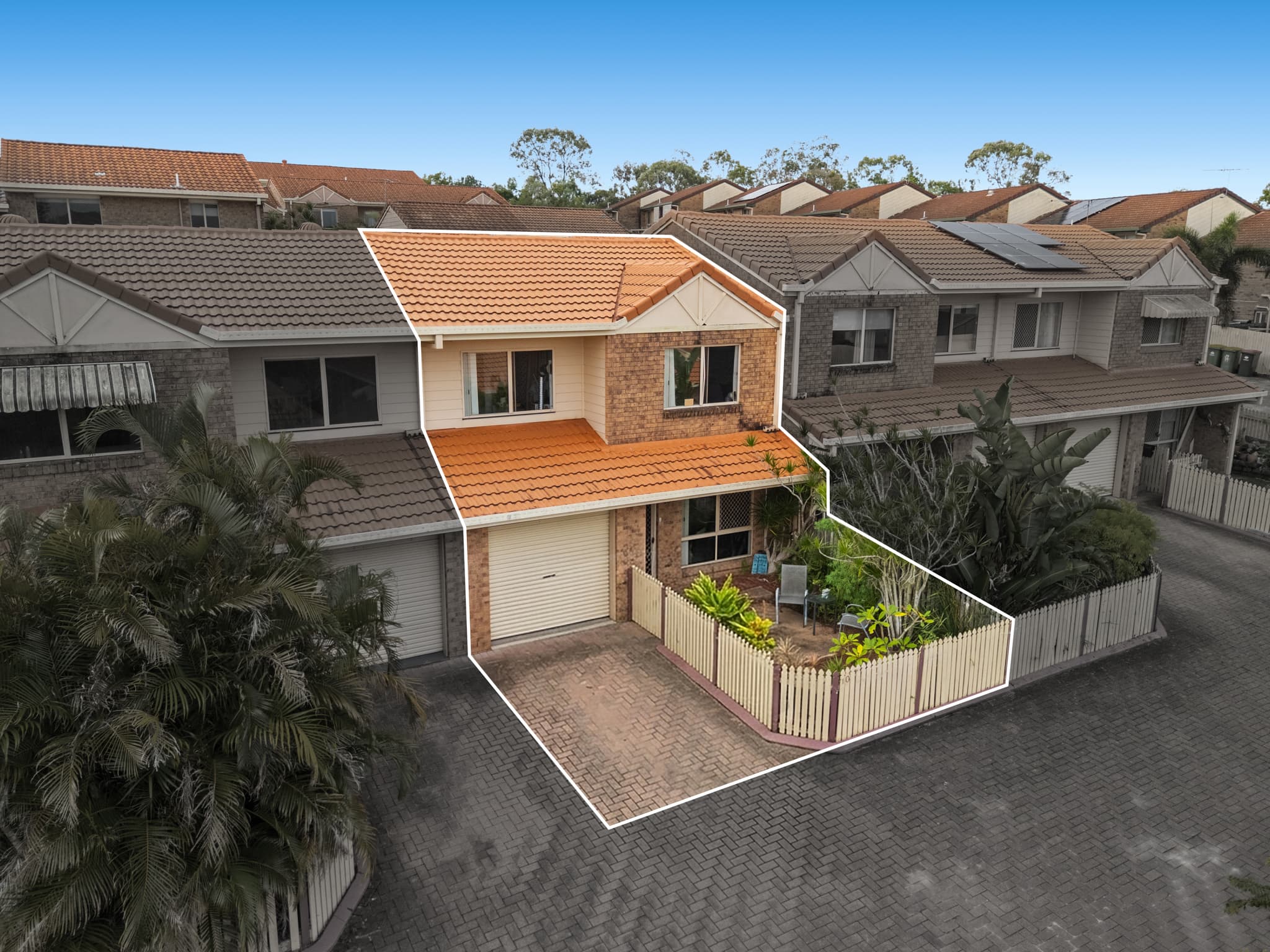 10/20 Pine Avenue, Beenleigh — photo 1 of 5