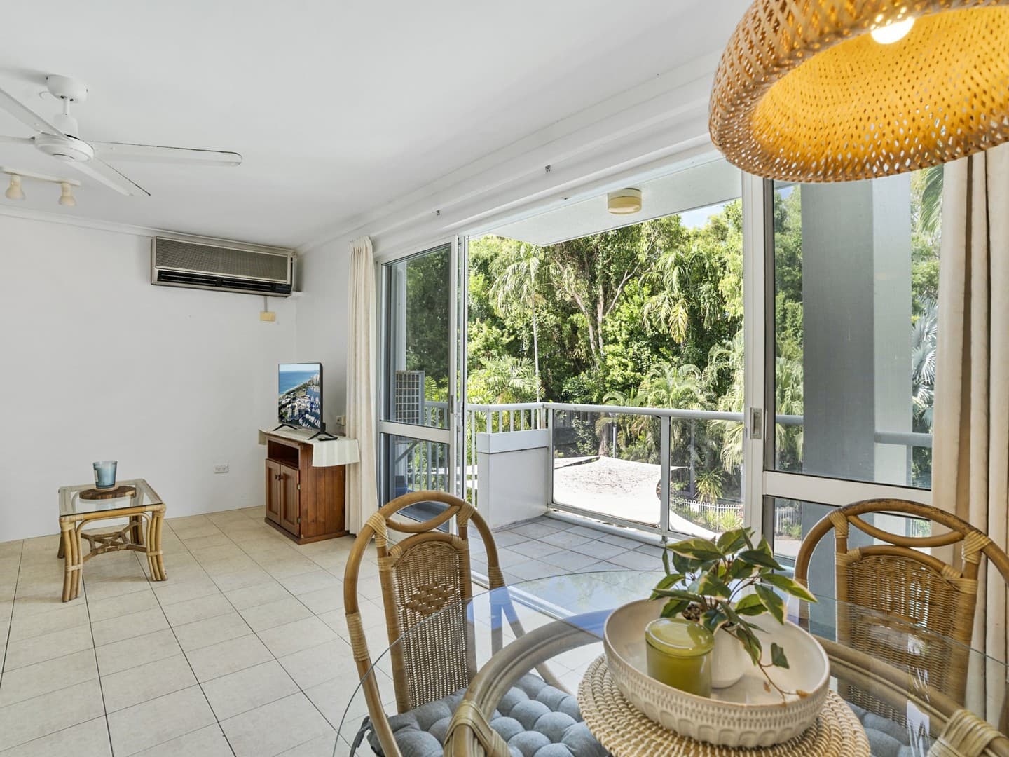 226/305-341 Coral Coast Drive, Palm Cove — photo 1 of 5