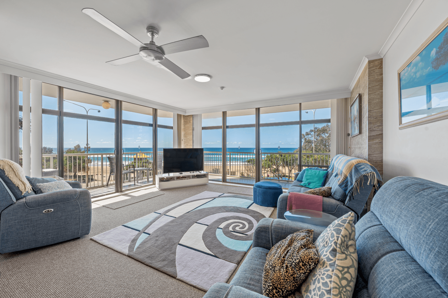 3A/3277 Surfers Paradise Boulevard, Surfers Paradise — photo 1 of 5