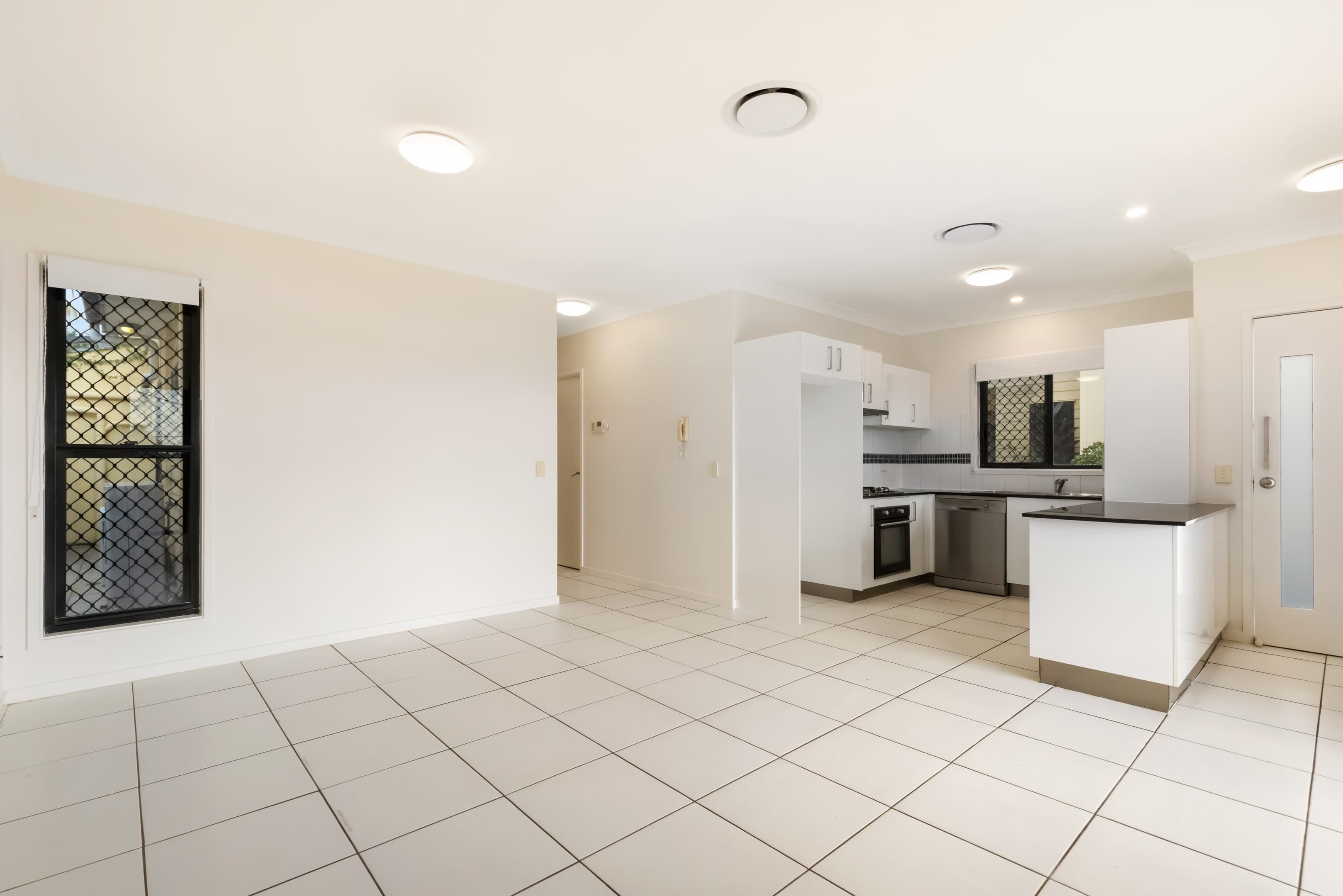 1/48 Glenalva Terrace, Enoggera — photo 3 of 12