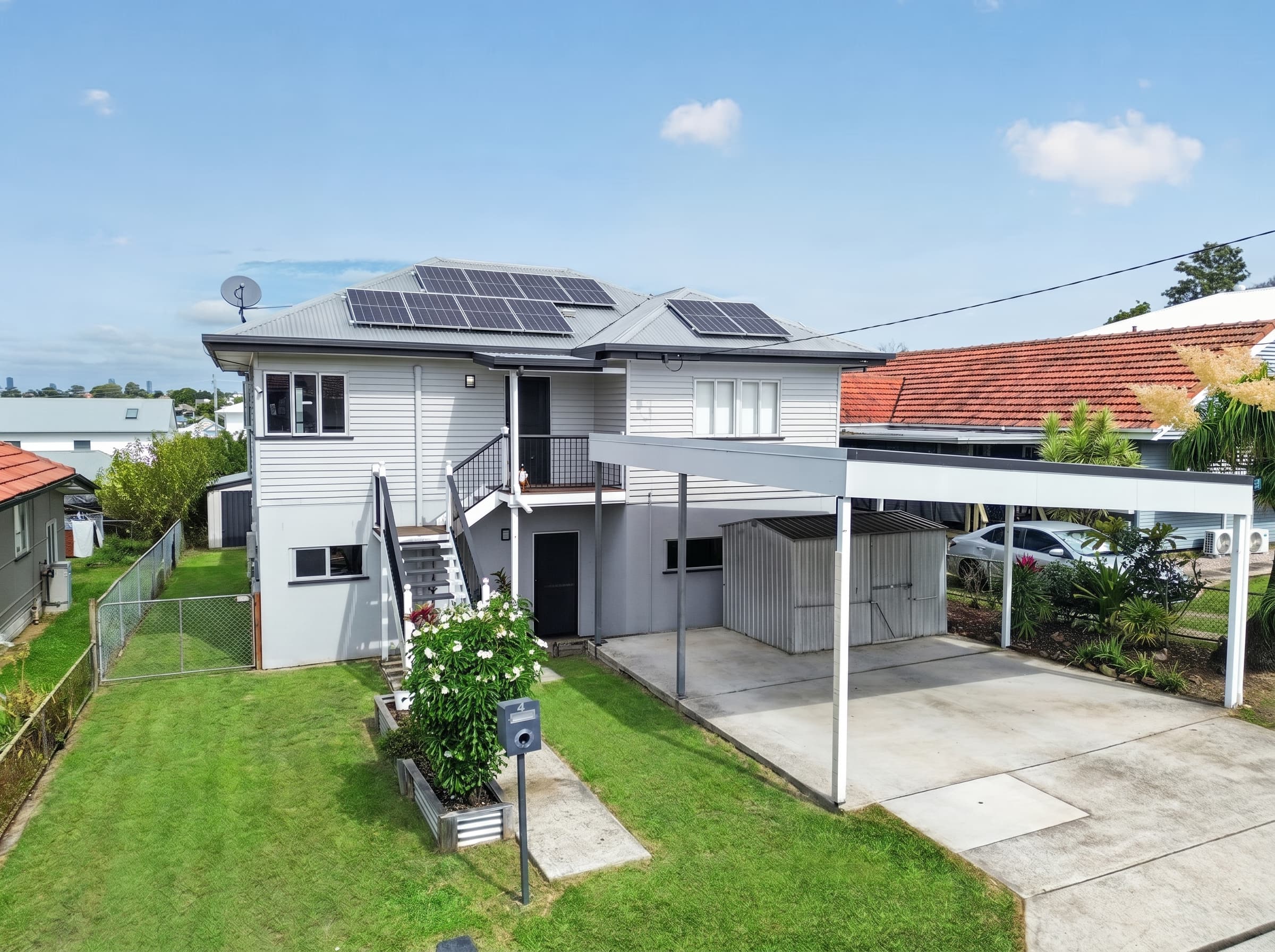 4 Eltham Street, Kedron — photo 1 of 10