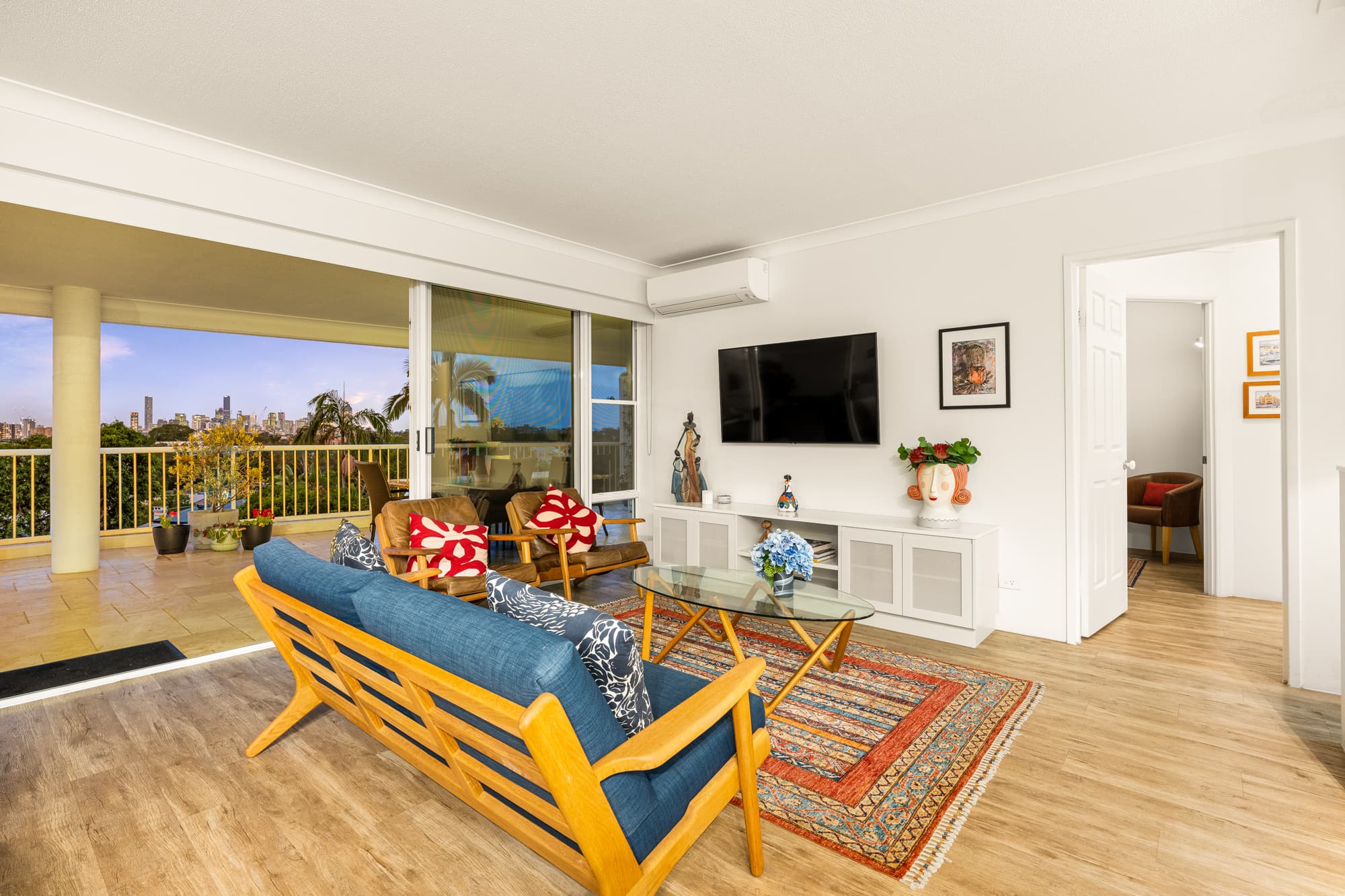 4/150 Swann Road, Taringa — photo 2 of 5