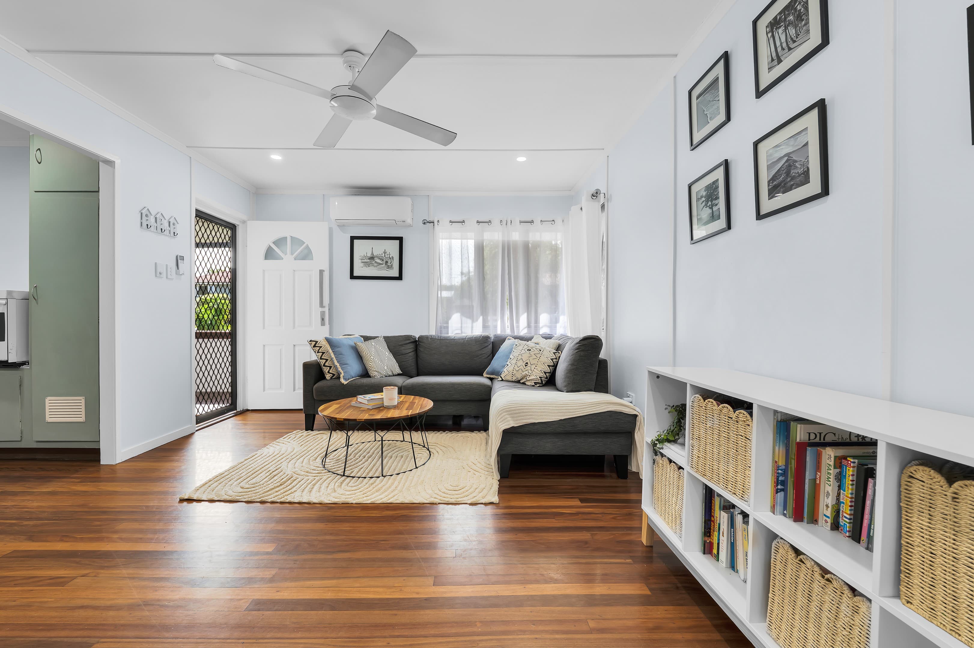 74 Roseneath Parade, Wynnum West — photo 2 of 5