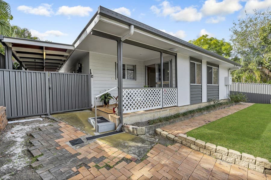 16 Barkell Street, North Ipswich — photo 3 of 5