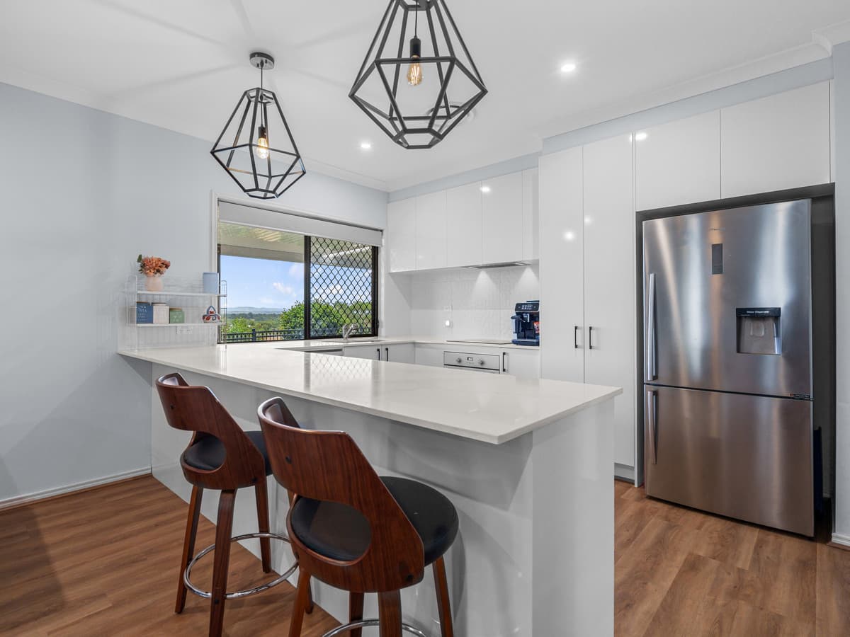 26 Mahogany Drive, Plainland — photo 4 of 5