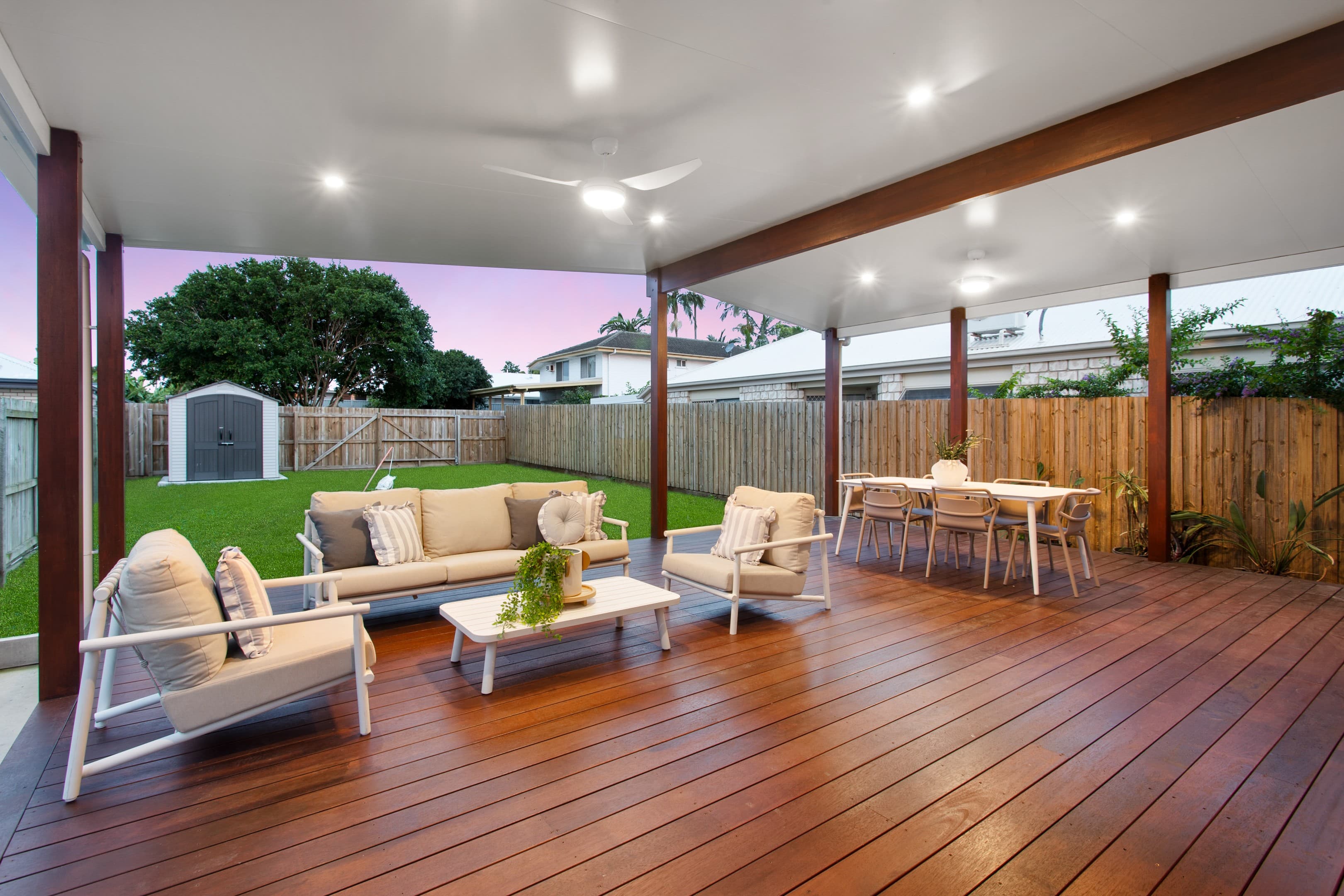 102 Scarborough Road, Redcliffe — photo 1 of 5