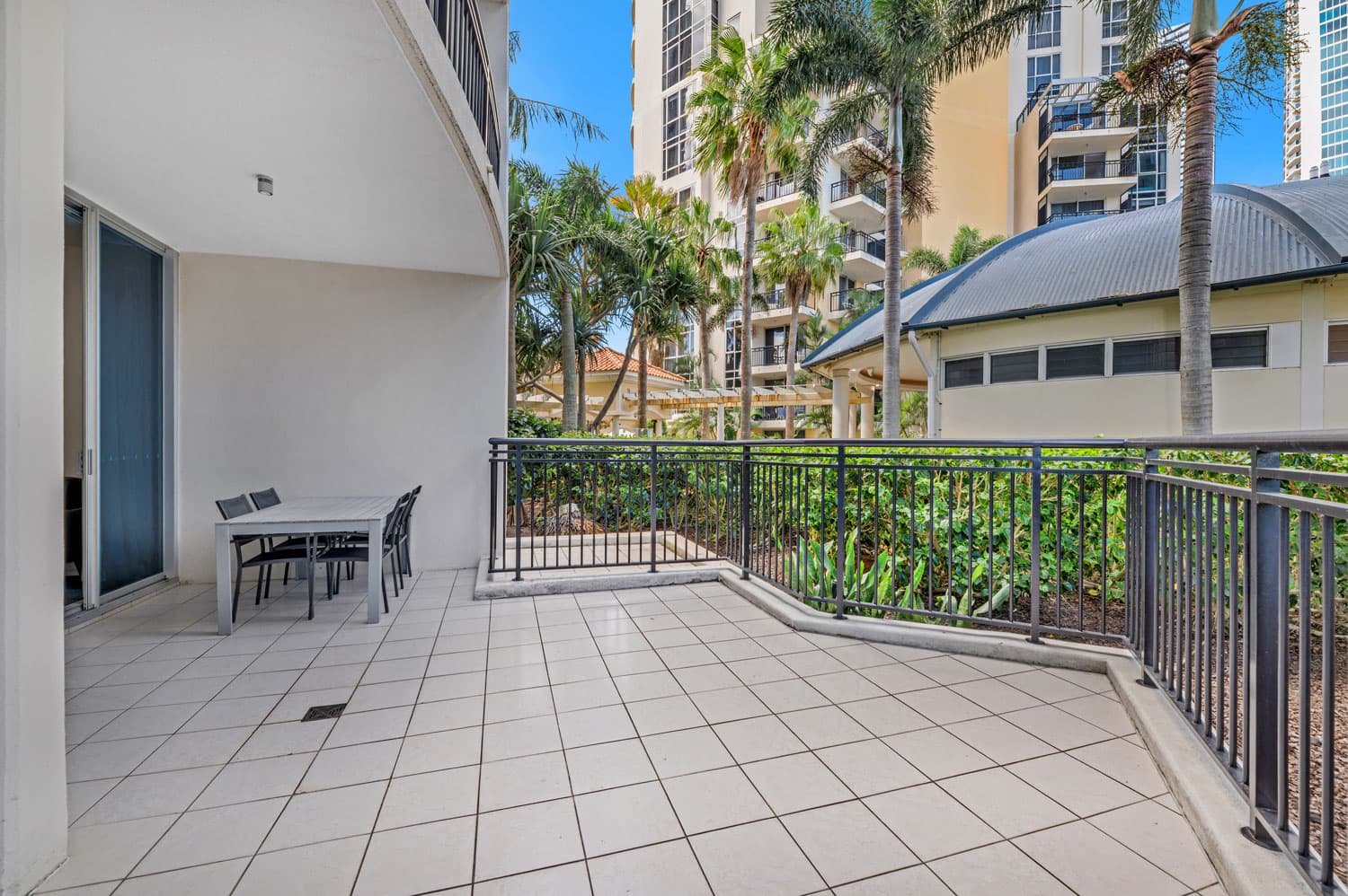 3055/23 Ferny Avenue, Surfers Paradise — photo 1 of 5