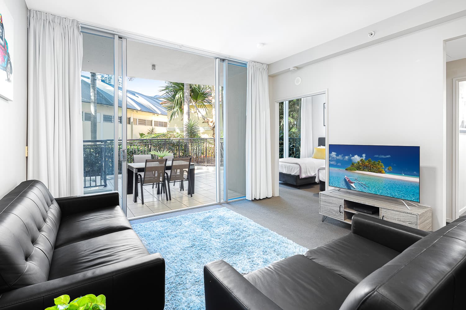 3055/23 Ferny Avenue, Surfers Paradise — photo 2 of 5