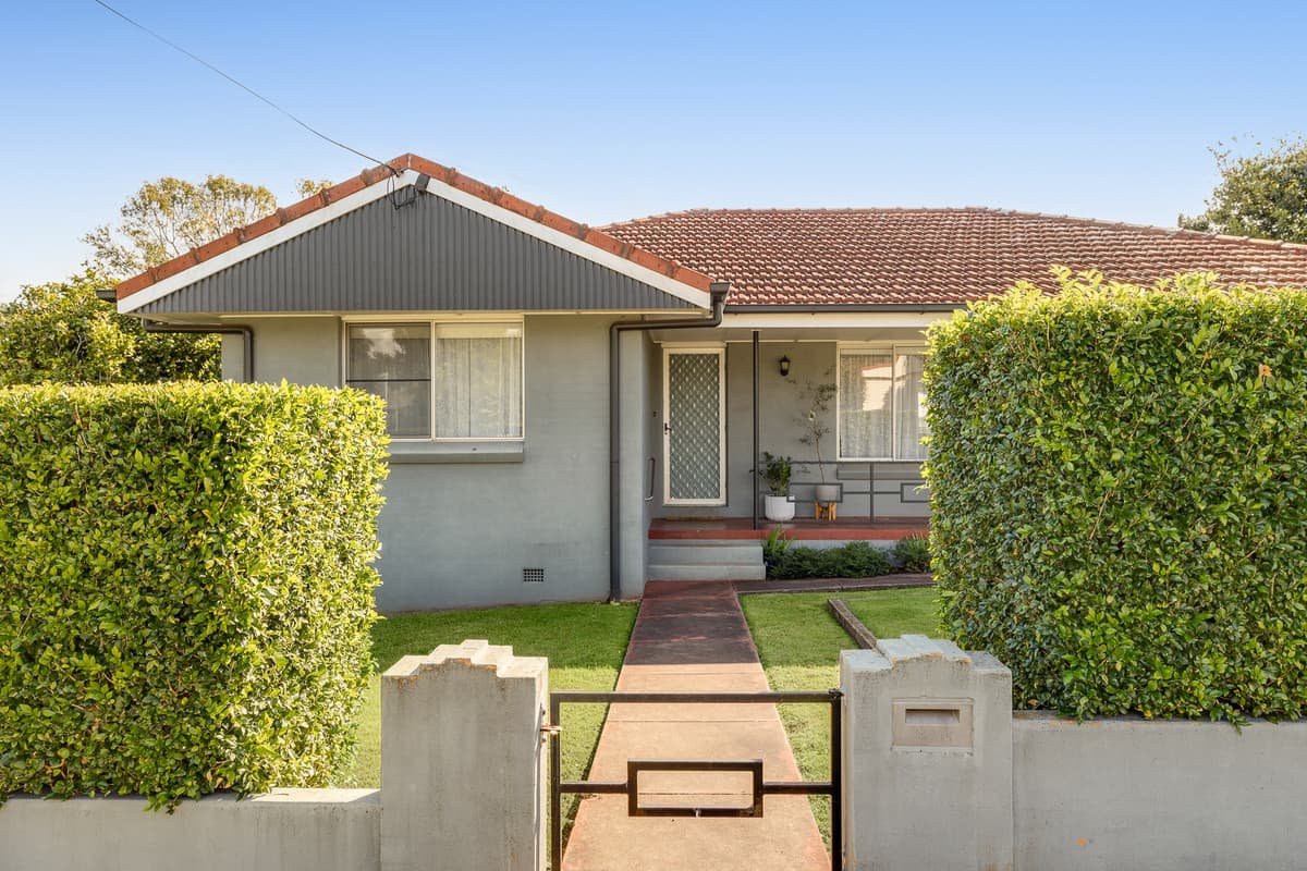 13 Kennedy Street, North Toowoomba — photo 1 of 5