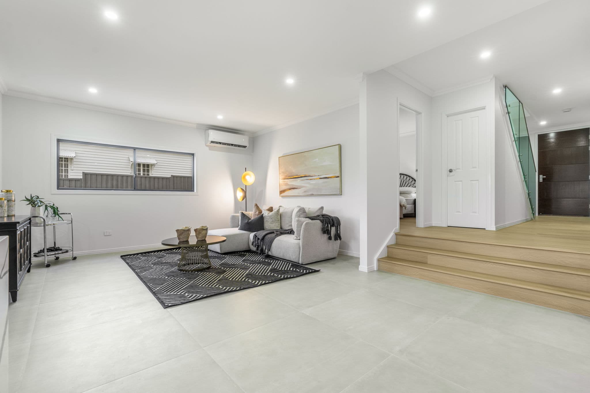 15 Eric Road, Holland Park — photo 3 of 5