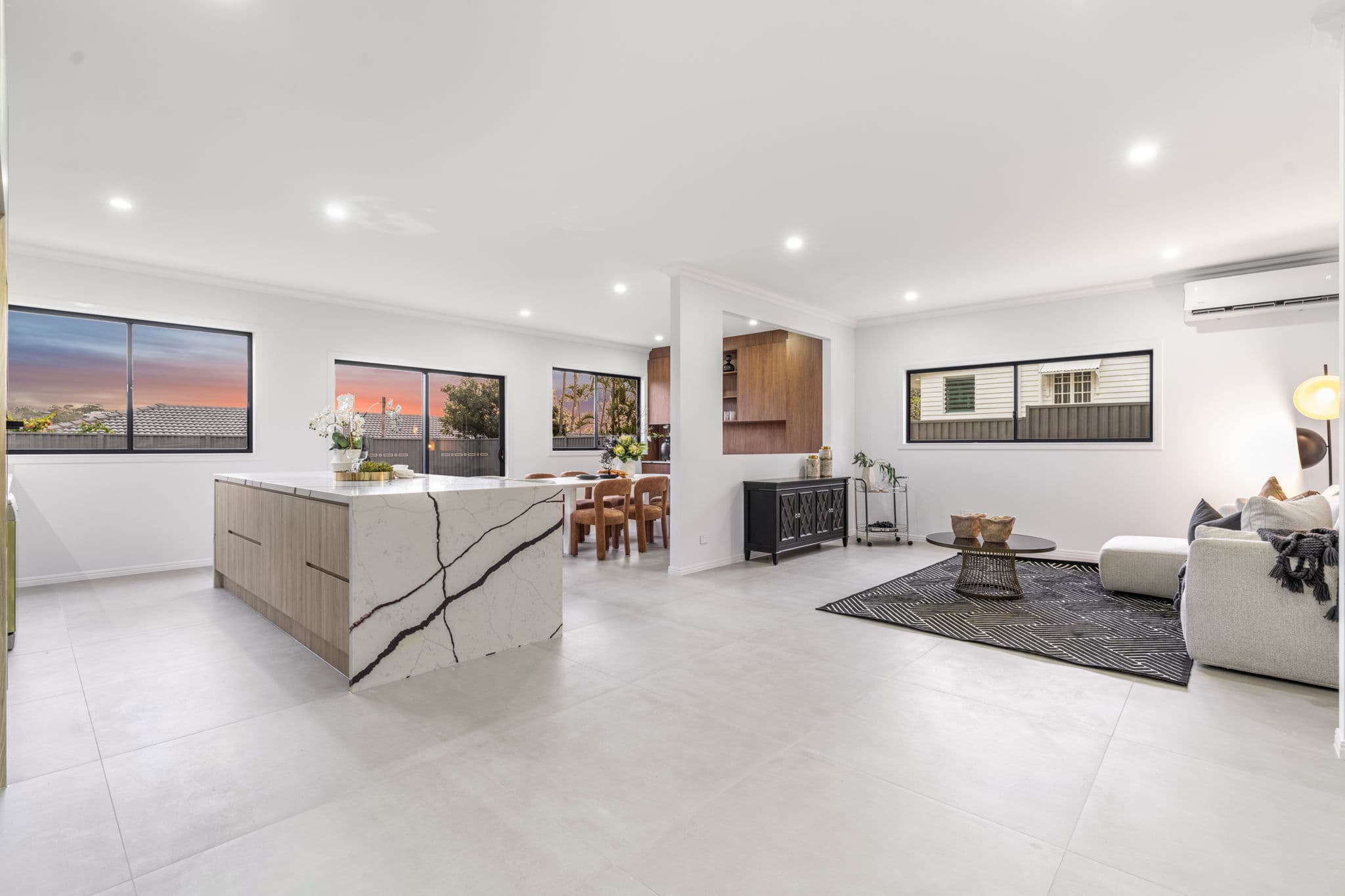 15 Eric Road, Holland Park — photo 4 of 5