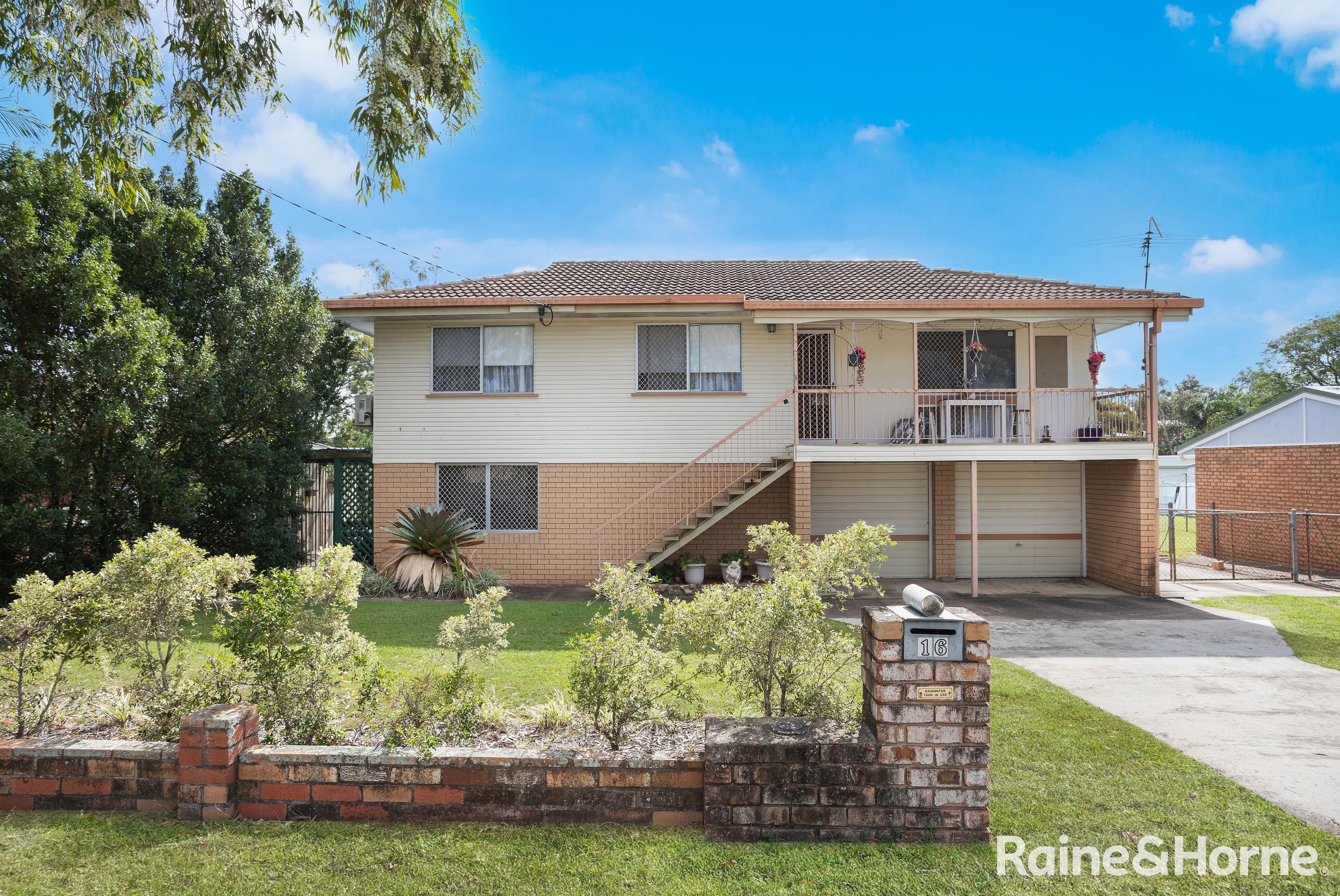 16 Michels Street, Ripley — photo 1 of 5