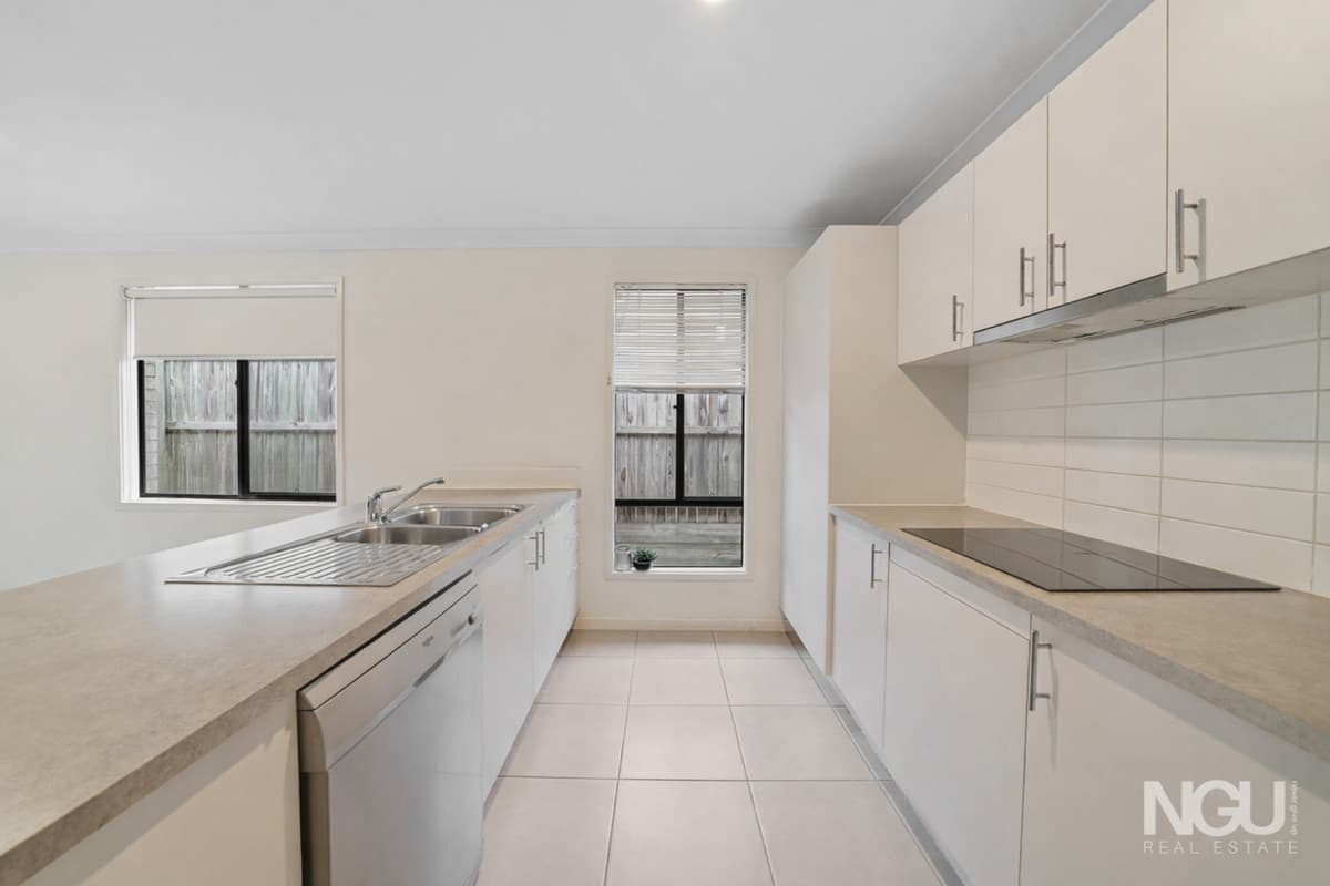 20 Munthari Drive, Berrinba — photo 2 of 5