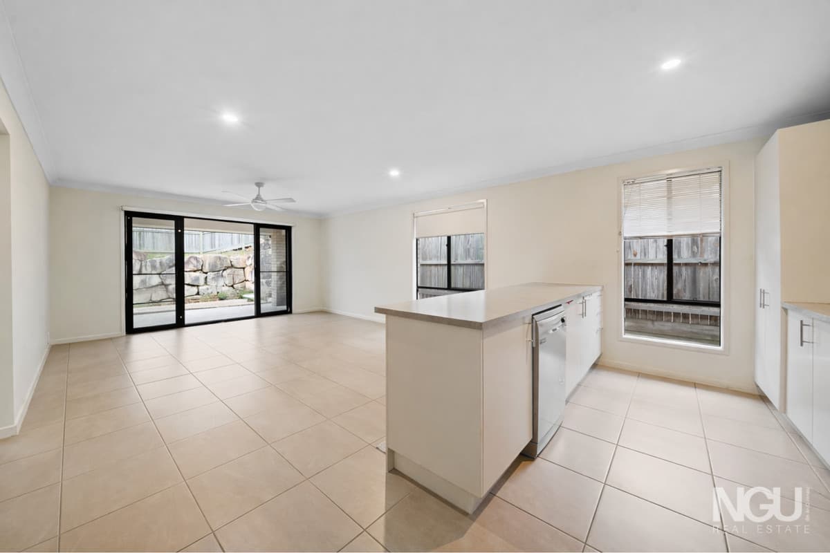 20 Munthari Drive, Berrinba — photo 3 of 5