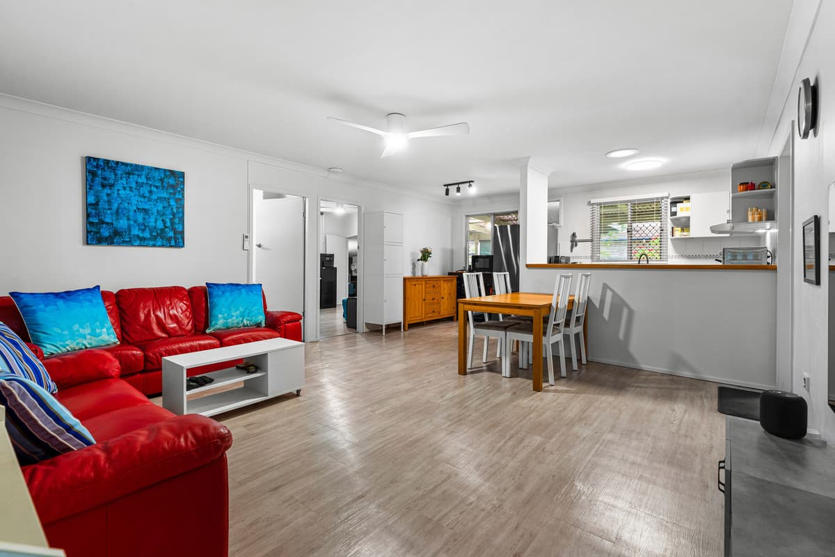45 Thomas Street, Wynnum — photo 4 of 5