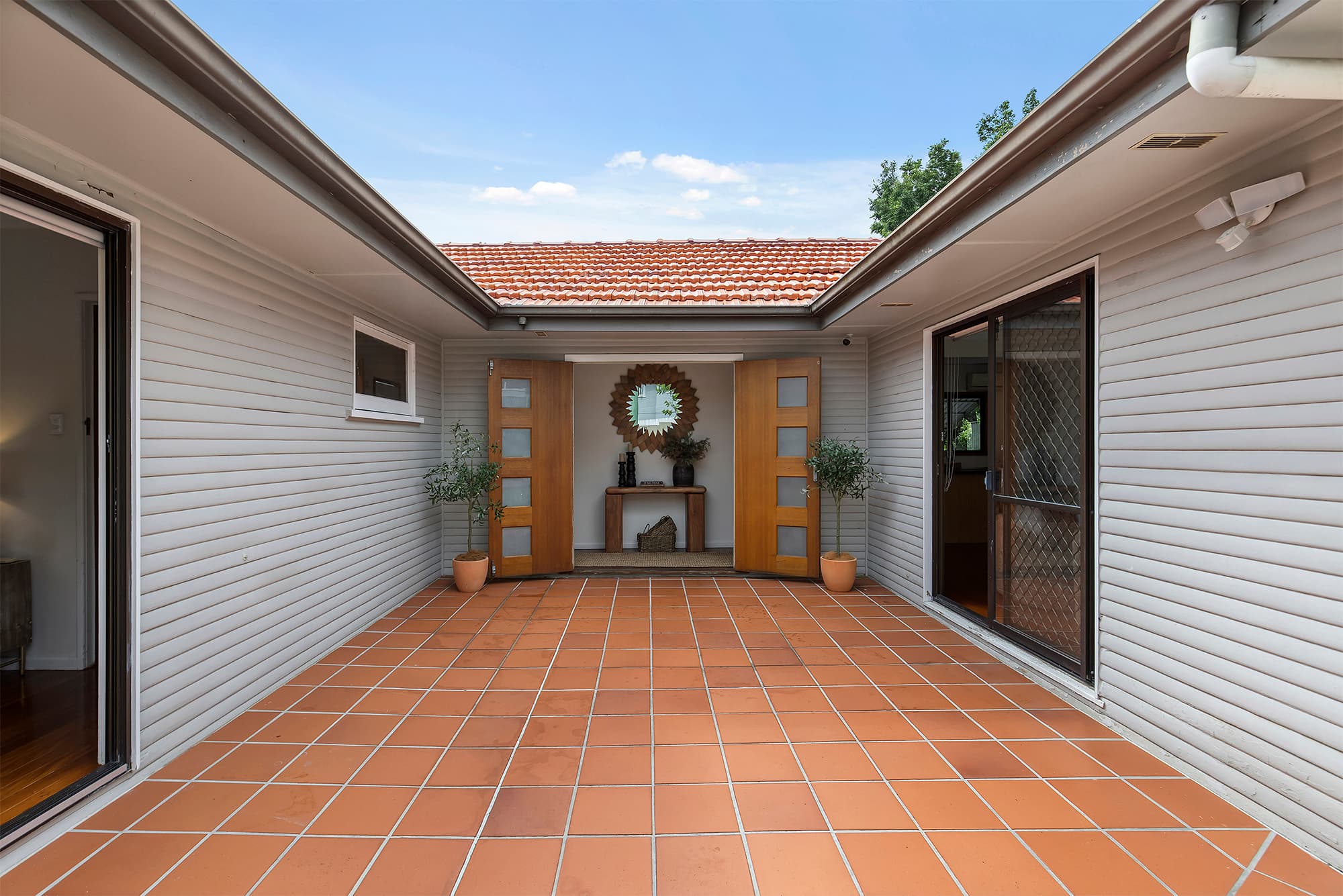 35 Gatwick Street, Stafford Heights — photo 3 of 19