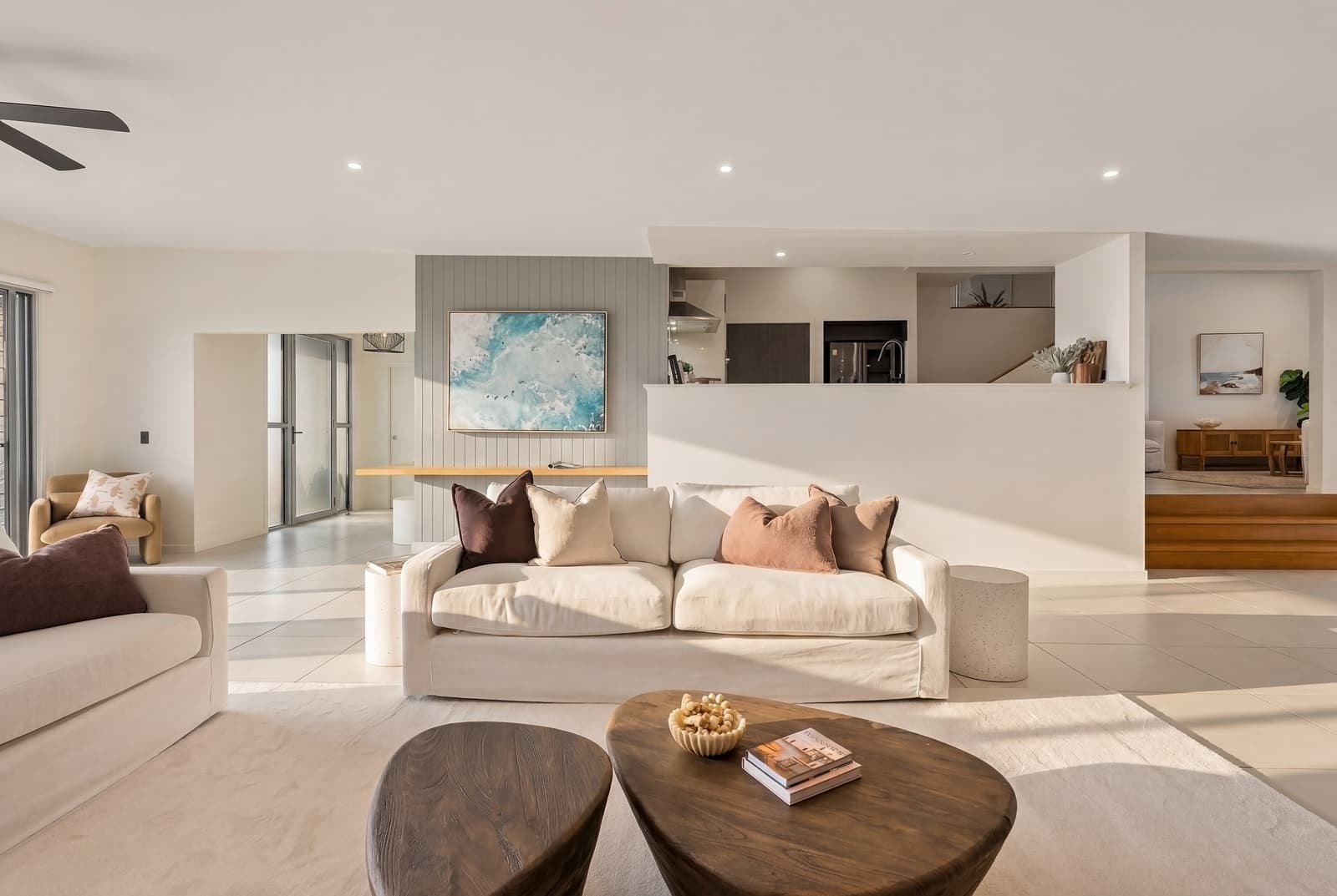 27 Worchester Terrace, Reedy Creek — photo 4 of 5