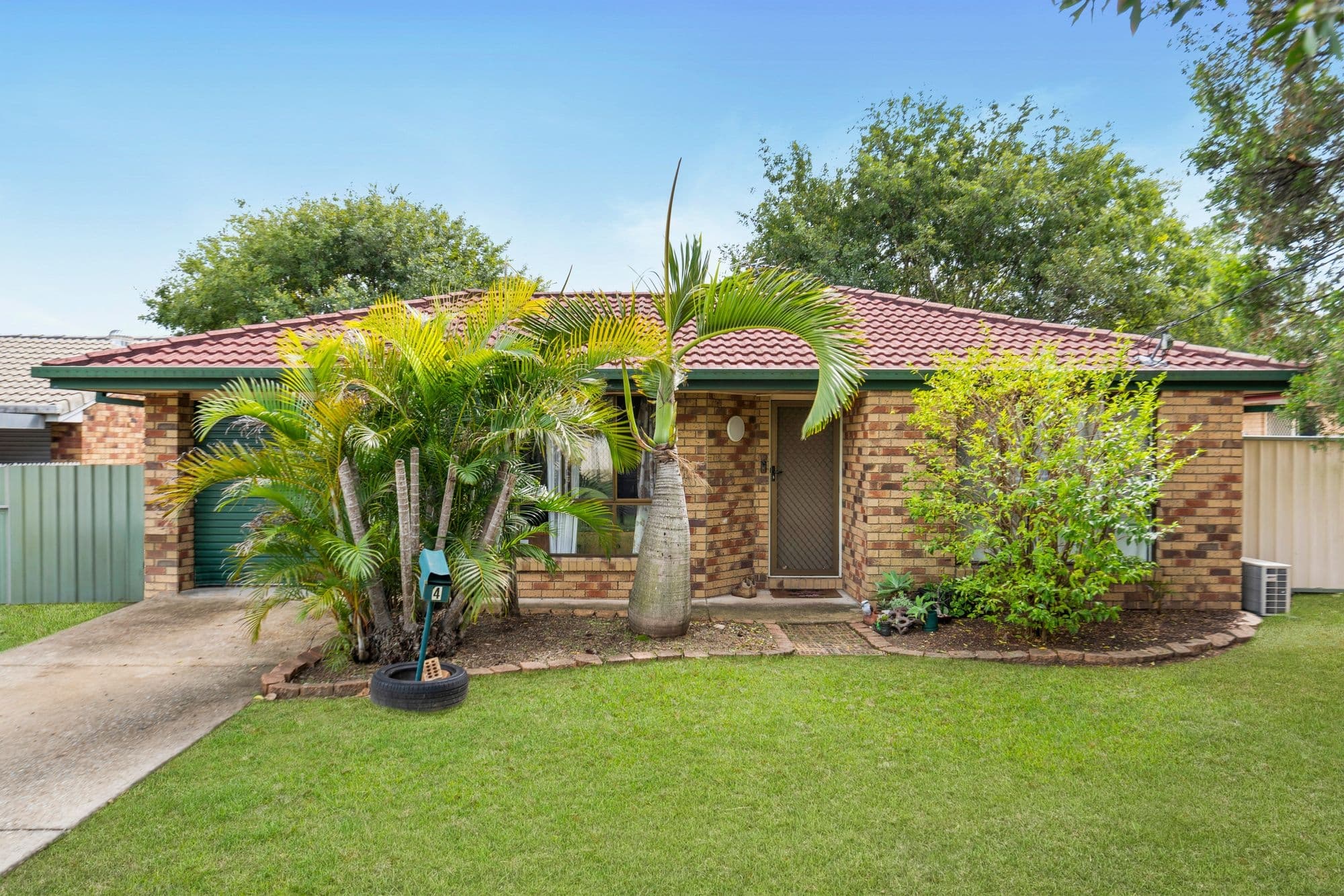 4 Eucalyptus Court, Redbank Plains — photo 2 of 5