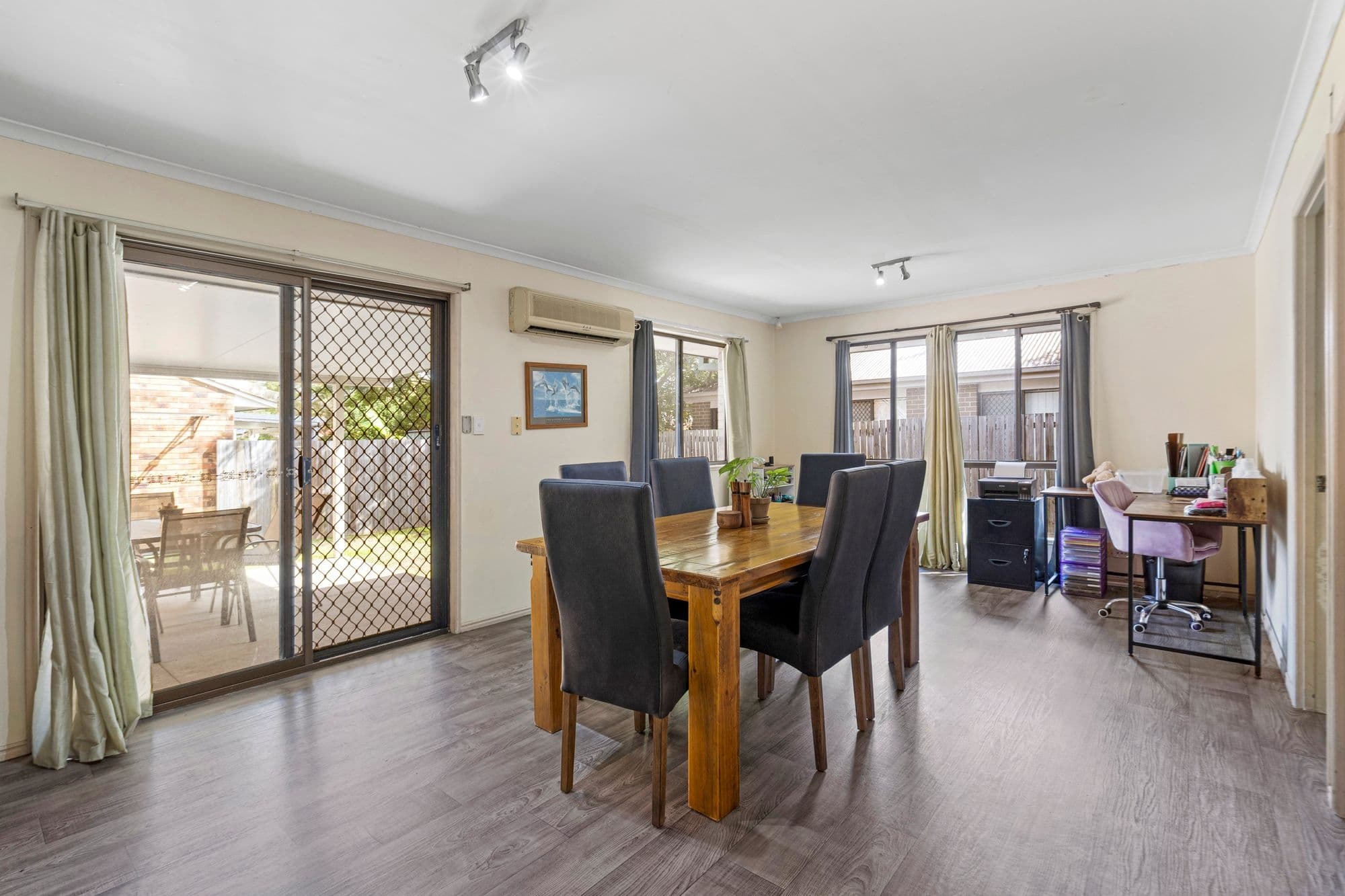 4 Eucalyptus Court, Redbank Plains — photo 4 of 5