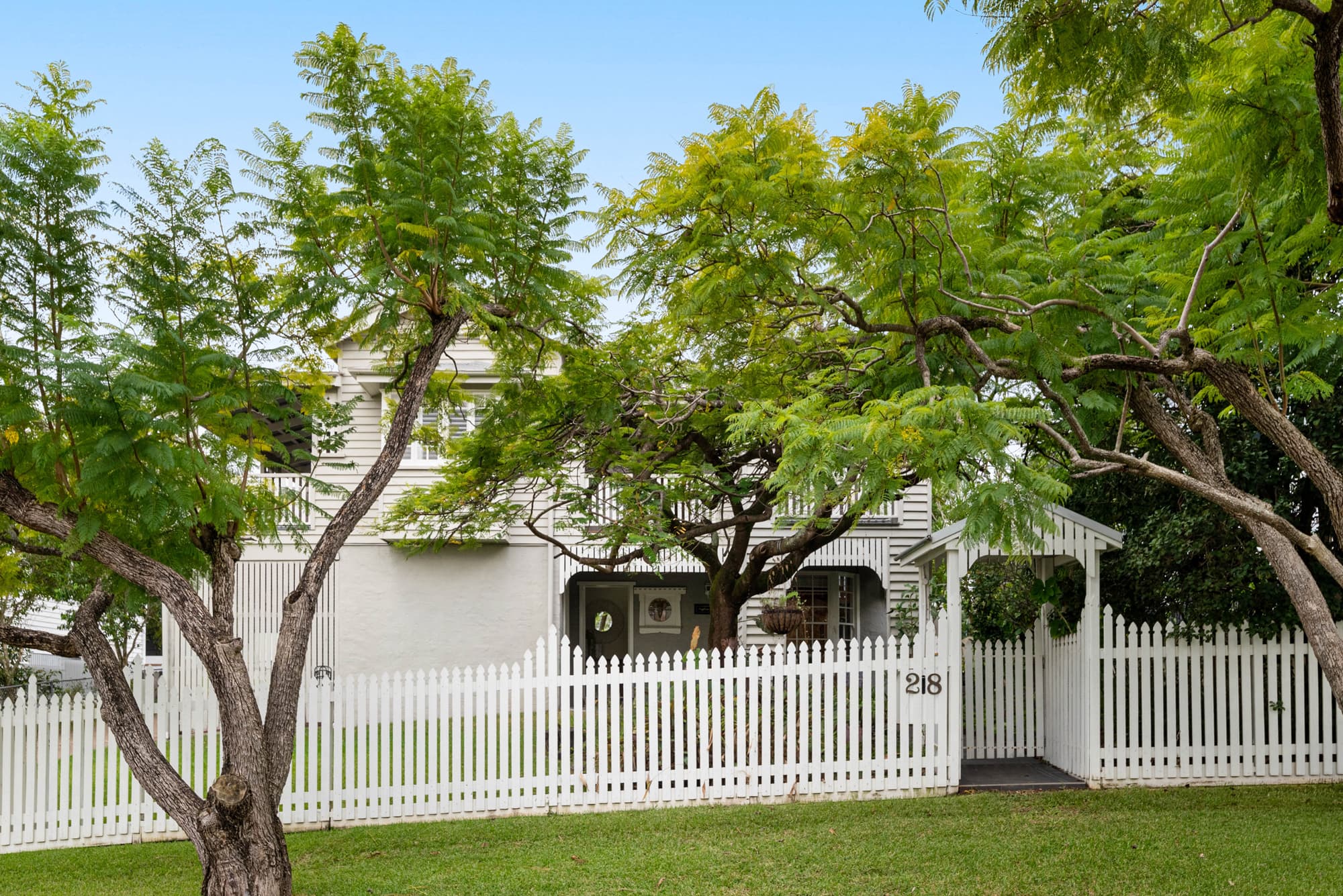 28 Parooba Avenue, Camp Hill — photo 1 of 14