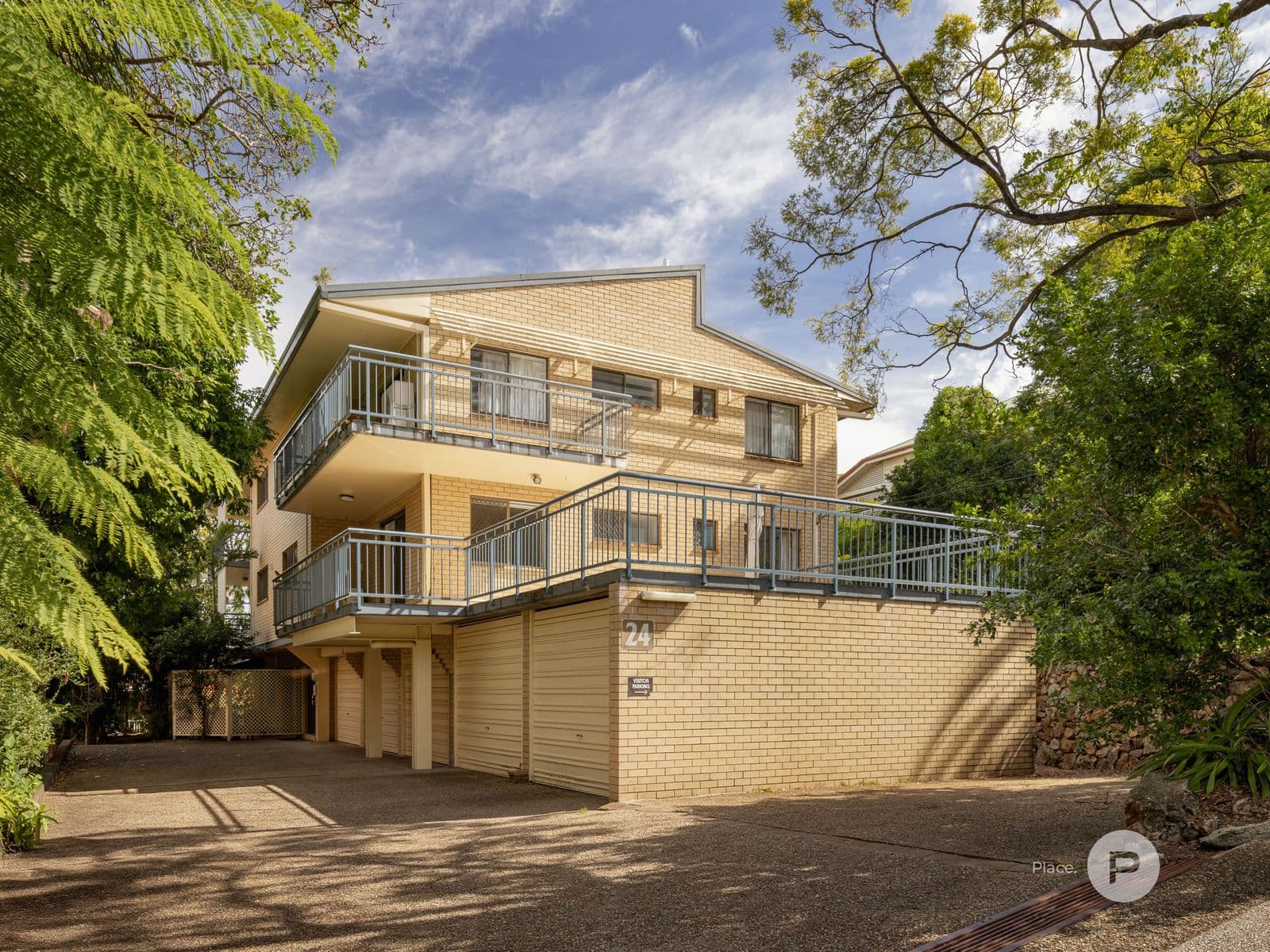 2/24 McIlwraith Street, Auchenflower — photo 1 of 5