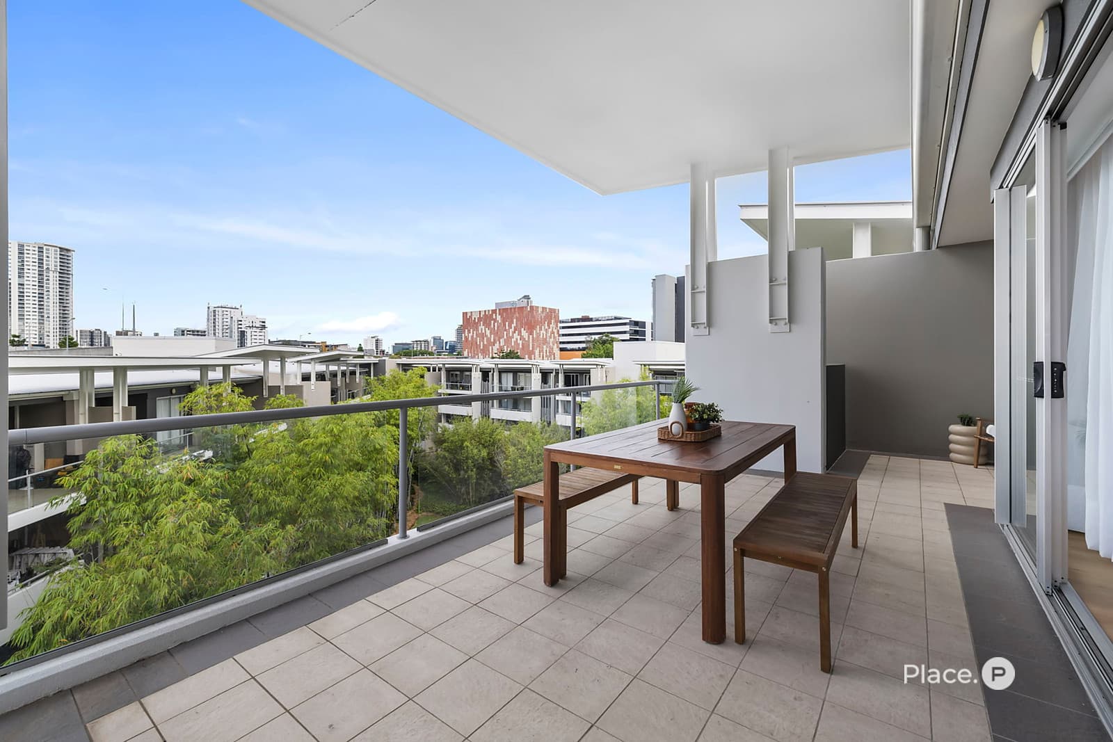 1702/141 Campbell Street, Bowen Hills — photo 3 of 5