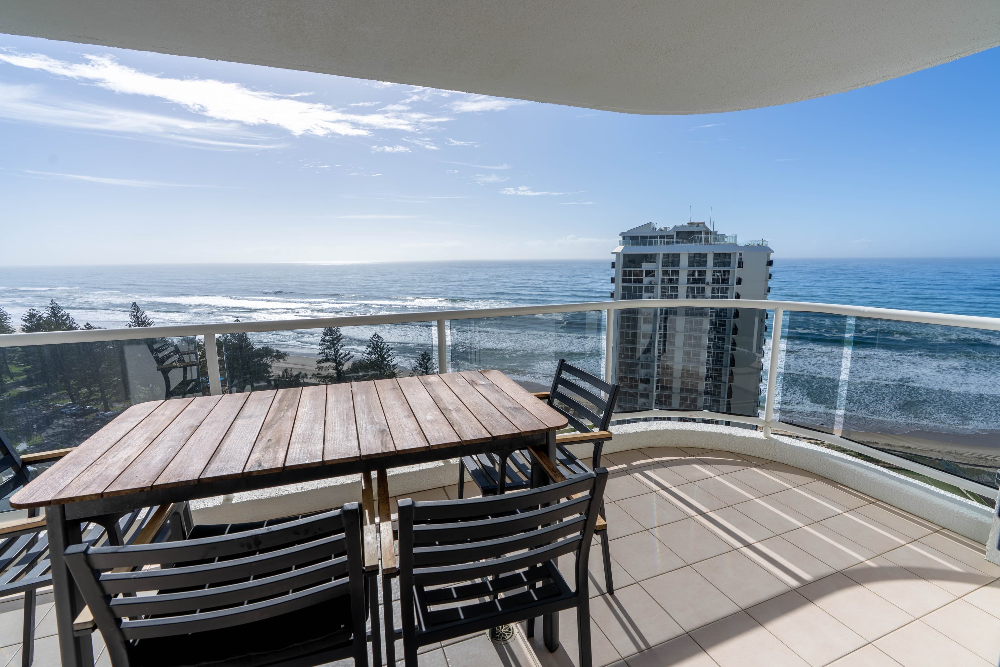 131/59 Pacific Street, Main Beach — photo 1 of 5