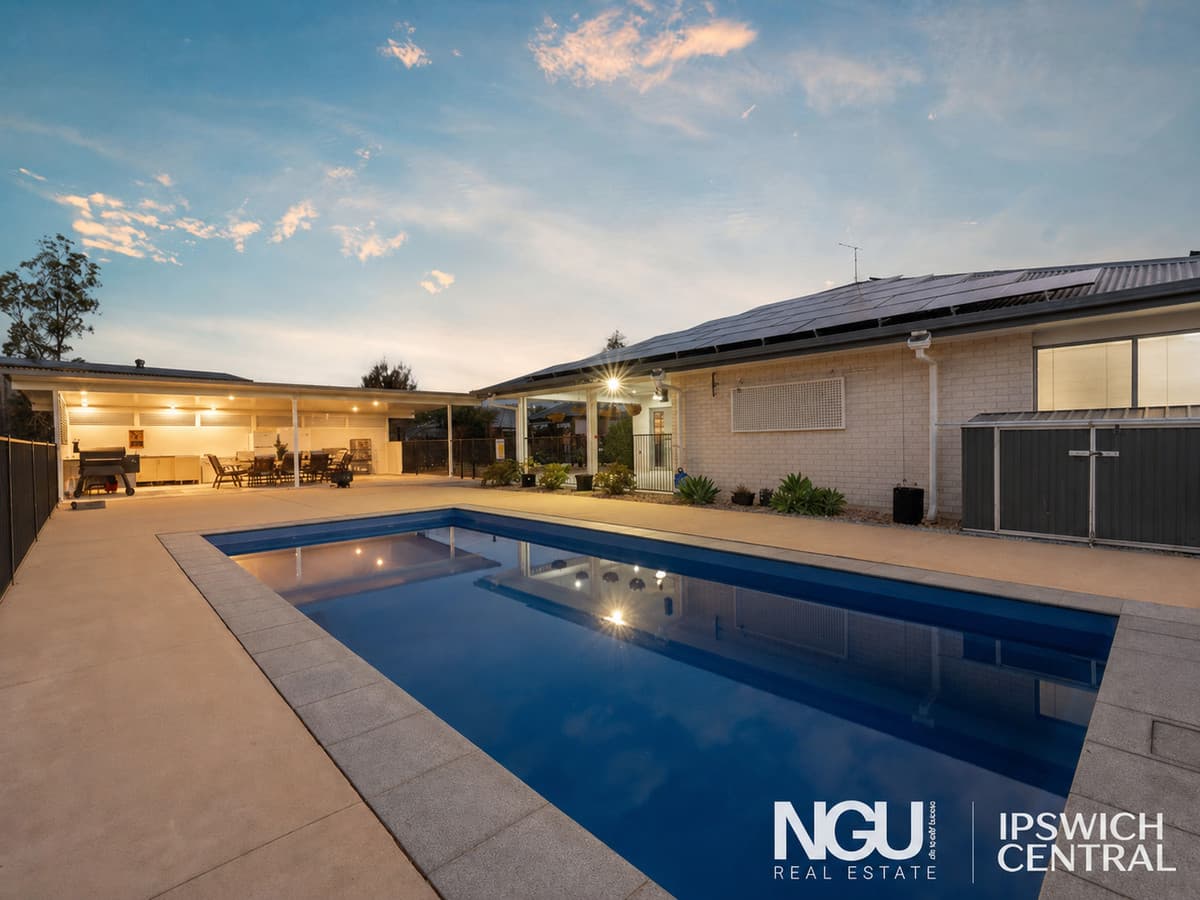 28 Wakefield Crescent, Kensington Grove — photo 1 of 5