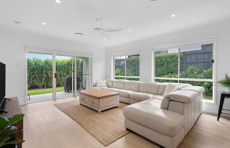 6 Macquarie Street, Coomera — photo 4 of 5