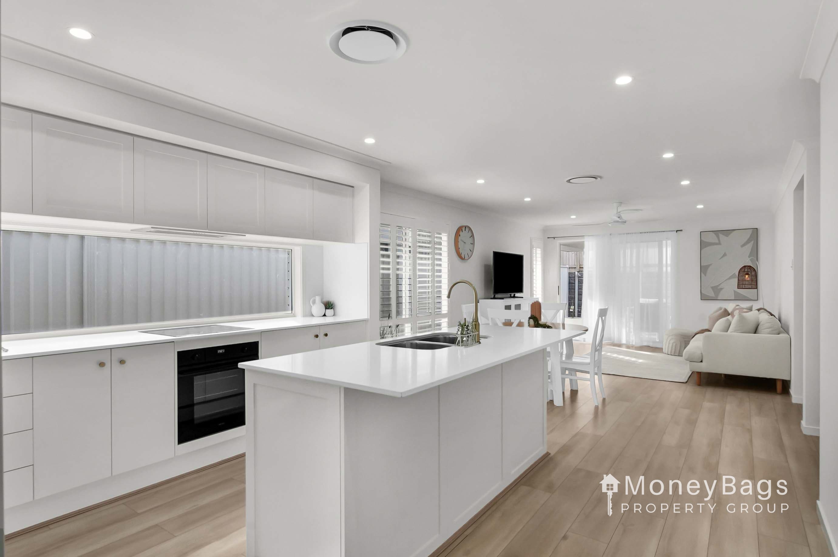 7 Glenthorne Street, Redland Bay — photo 1 of 5