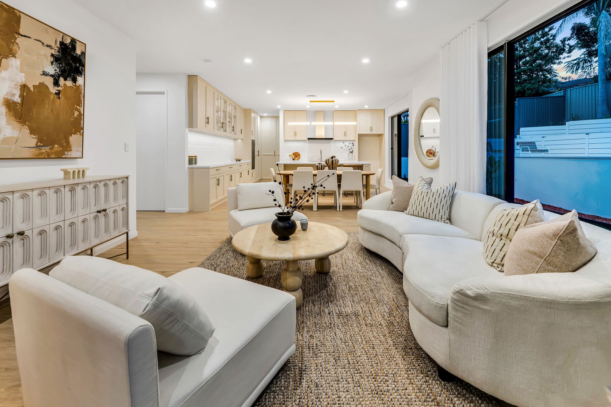 30 Yangoora Crescent, Ashmore — photo 1 of 5