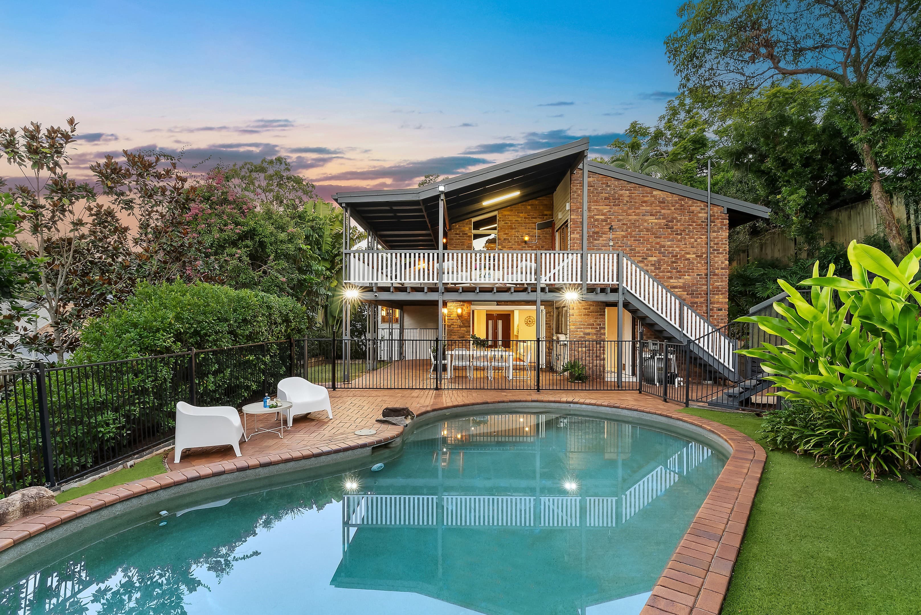 25 The Drive, Bardon — photo 1 of 5
