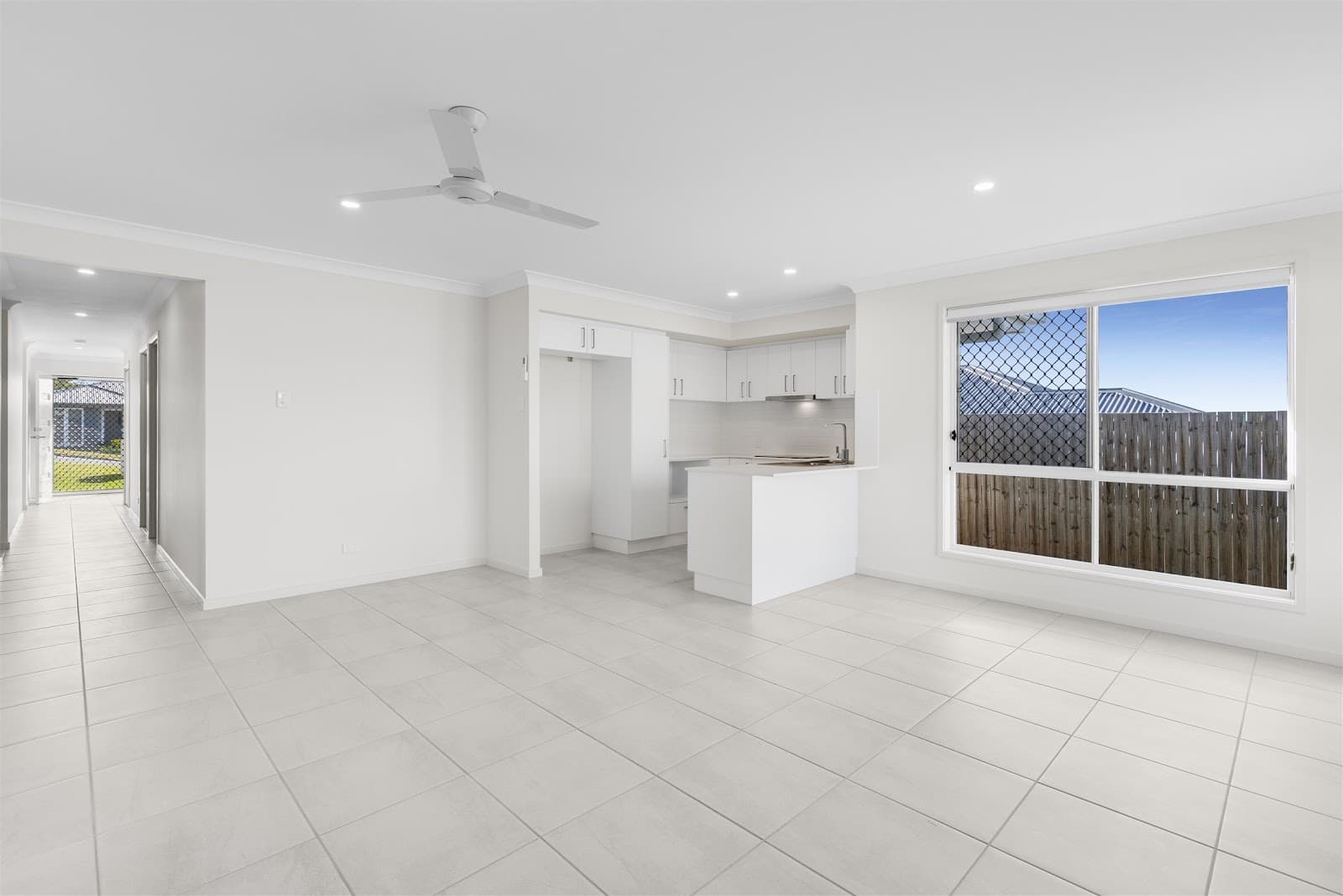54 Tejo Street, Holmview — photo 4 of 5