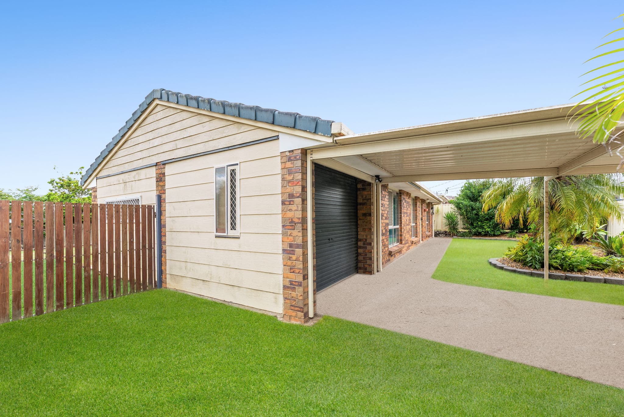 39 Lycoris Street, Crestmead — photo 4 of 5