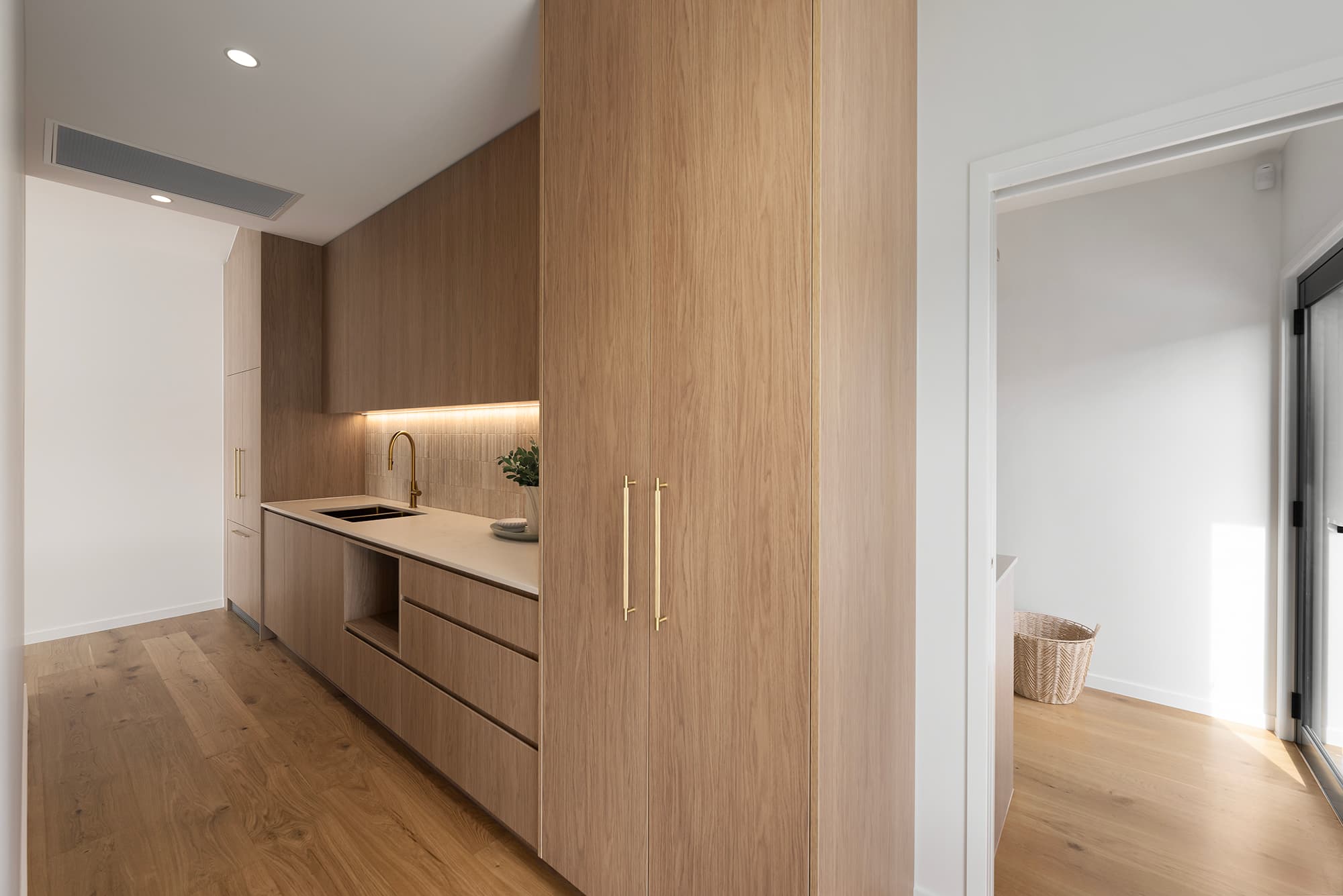 13 Tattler Way, Burleigh Waters — photo 3 of 5