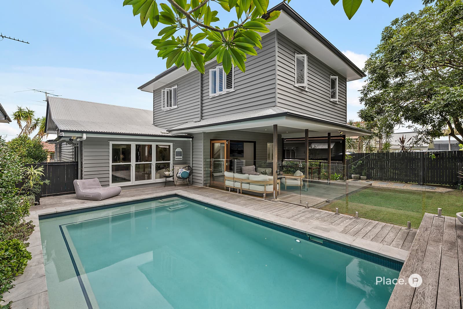 50 Henderson Street, Camp Hill — photo 1 of 25