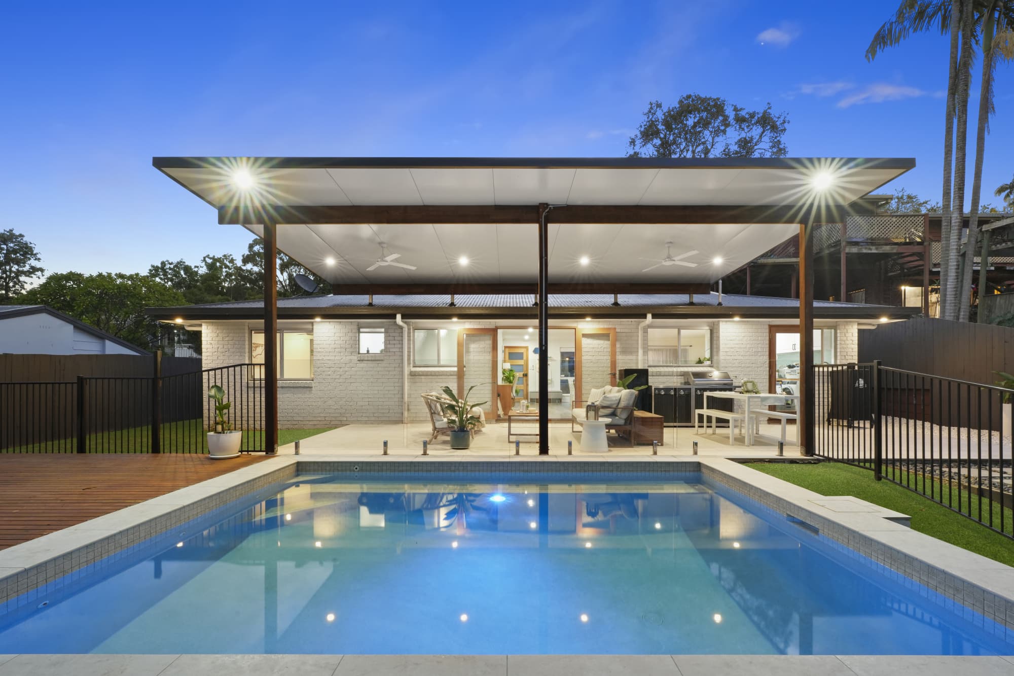 9 Jabiluka Drive, Highland Park — photo 1 of 5