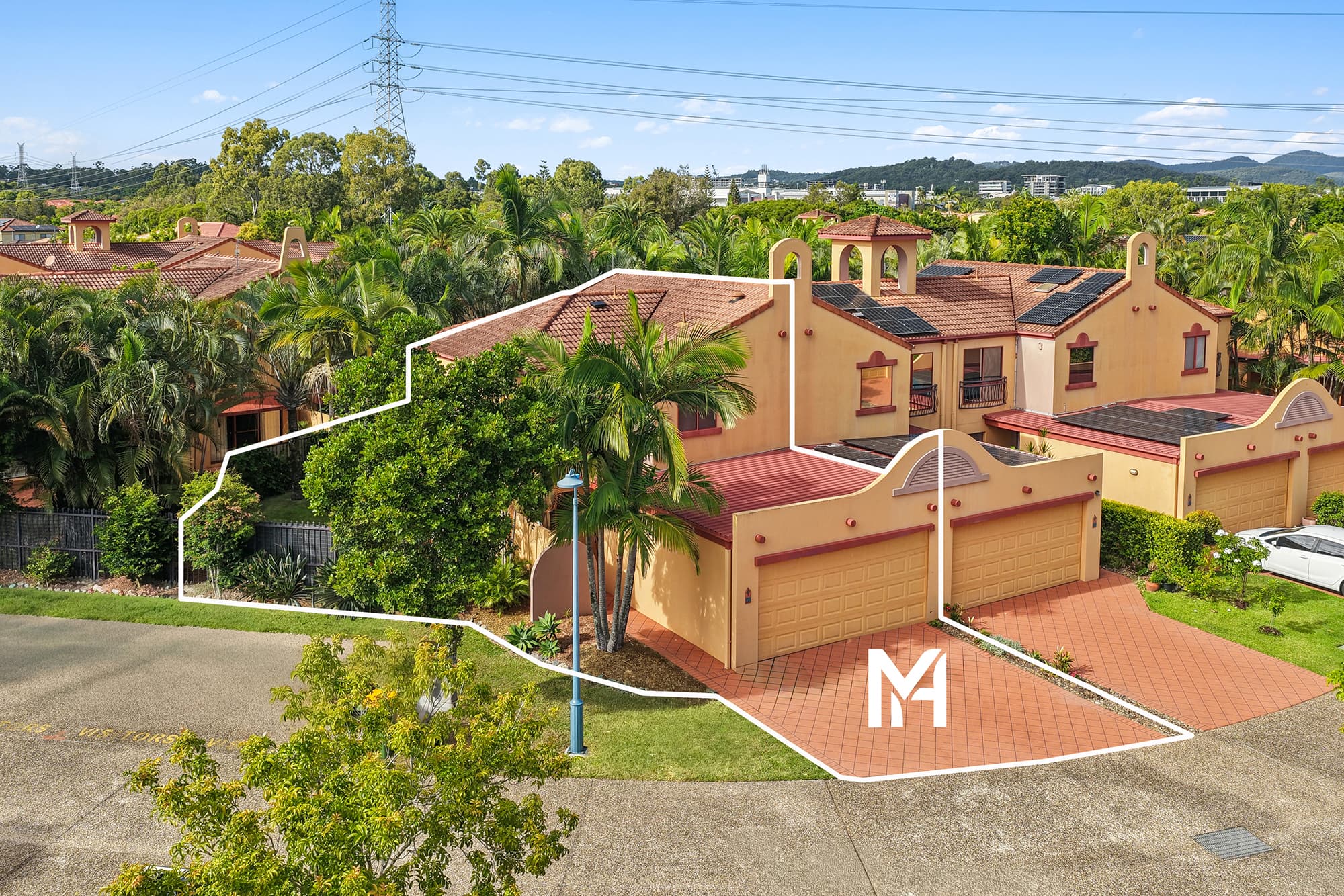 56/8 Woody Views Way, Robina — photo 1 of 5
