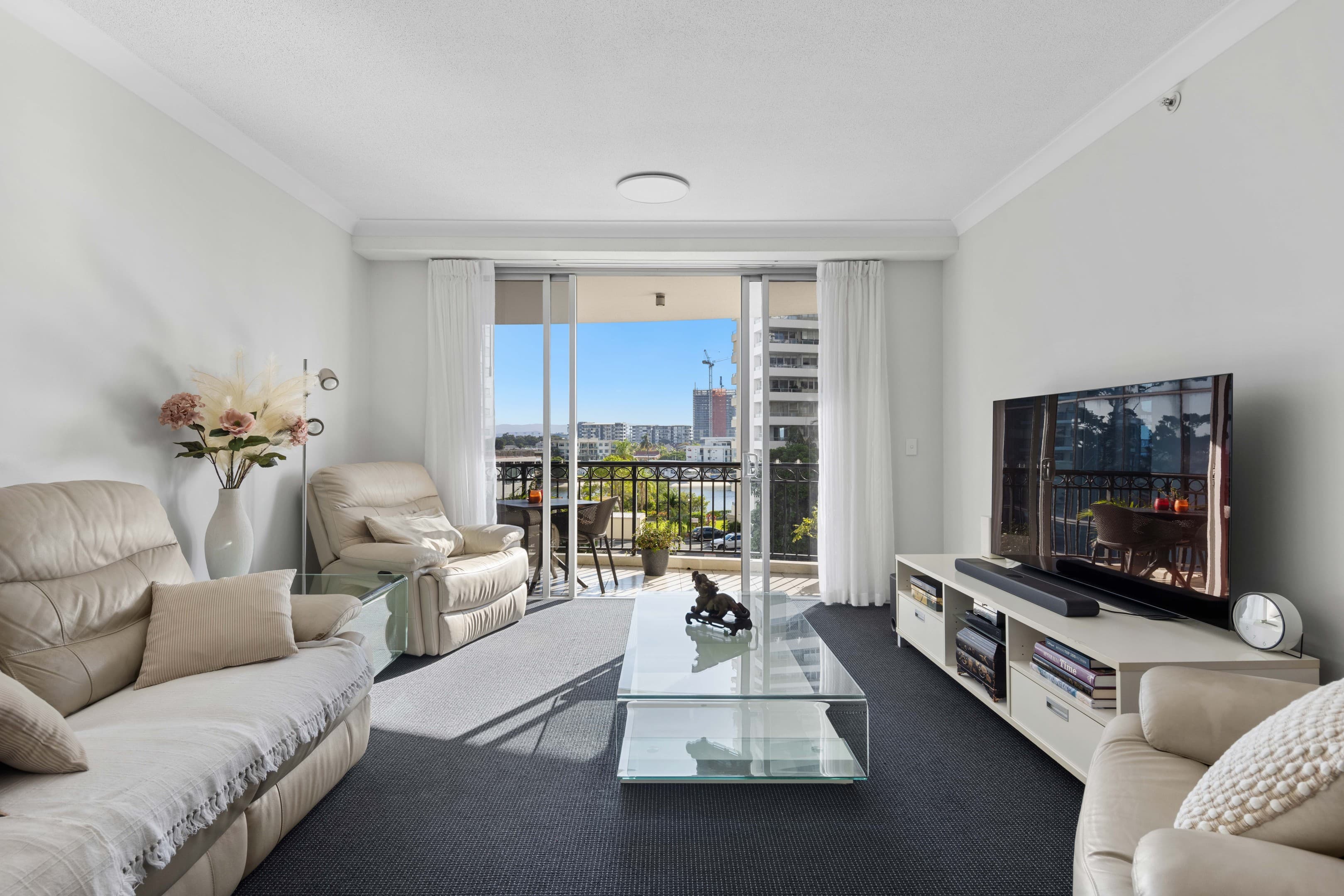 2029/23 Ferny Avenue, Surfers Paradise — photo 2 of 5