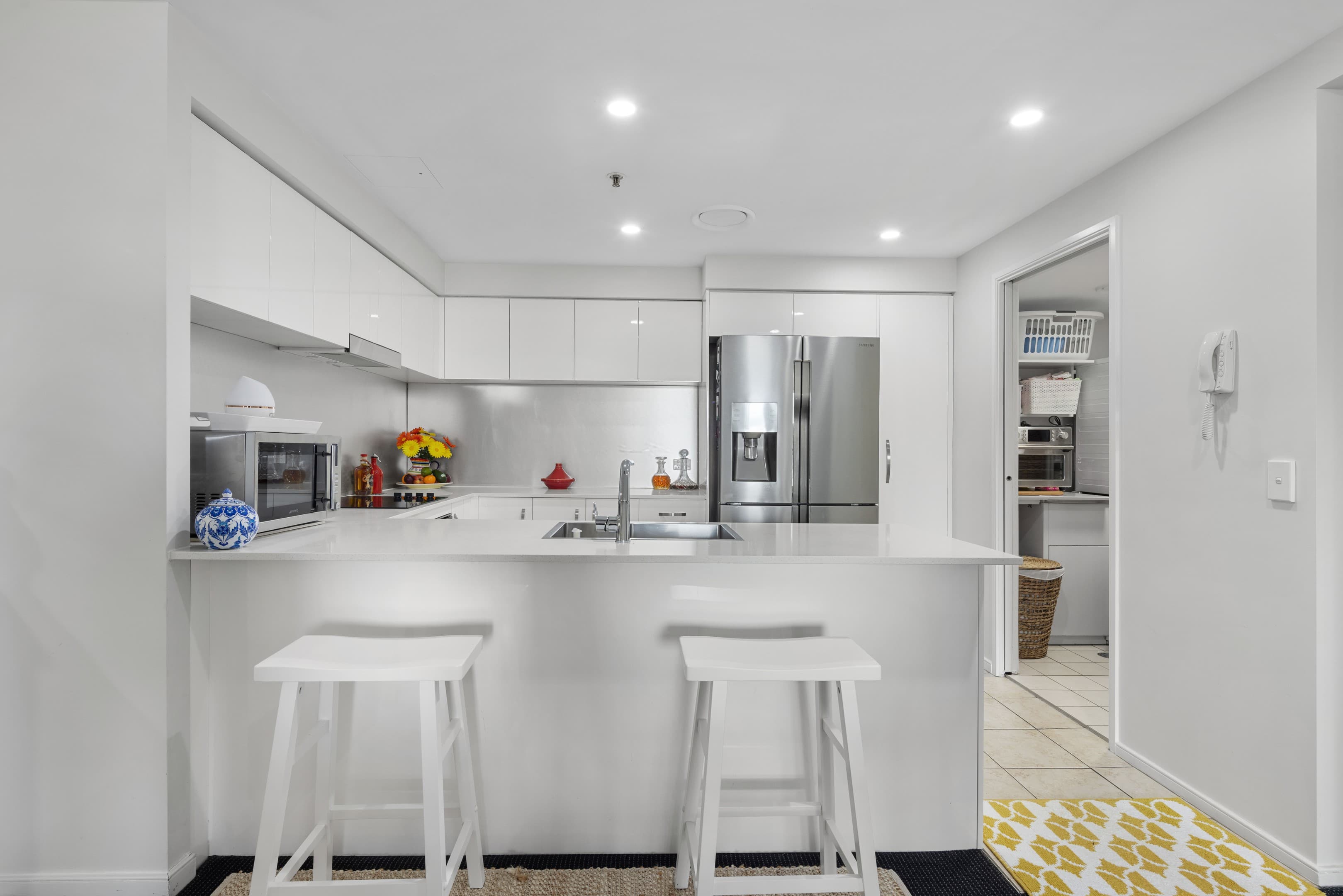 2029/23 Ferny Avenue, Surfers Paradise — photo 3 of 5